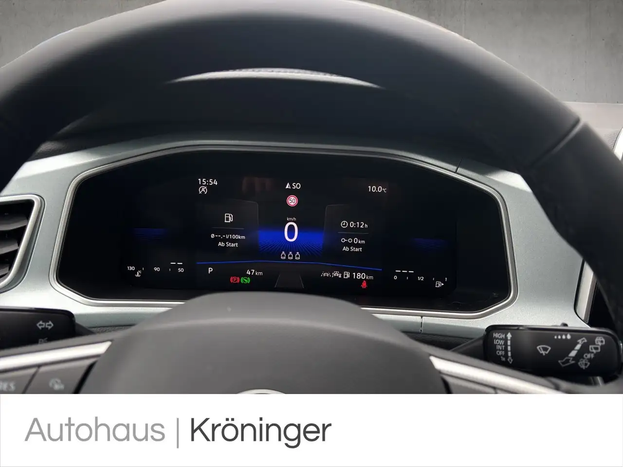 Volkswagen T-Roc GOAL 1.5 TSI DSG AHK Navi ACC Rück 12