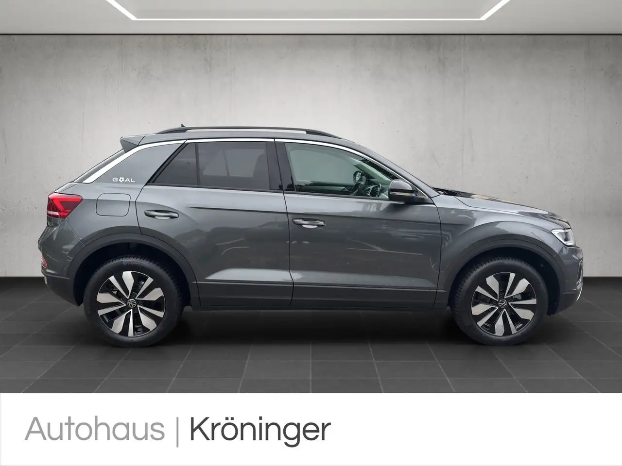 Volkswagen T-Roc GOAL 1.5 TSI DSG AHK Navi ACC Rück 4