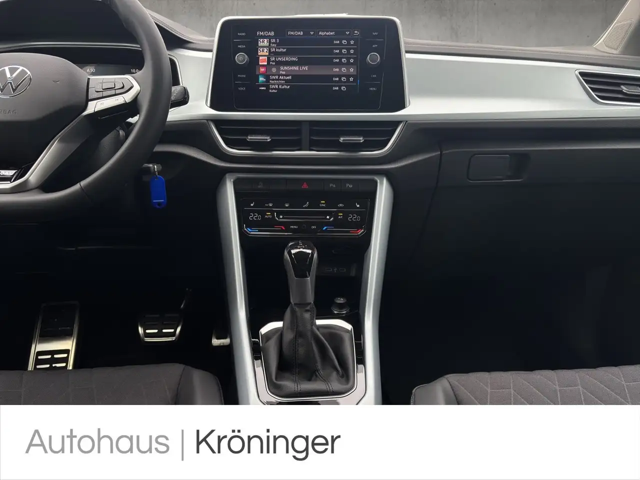 Volkswagen T-Roc GOAL 1.5 TSI DSG AHK Navi ACC Rück 14