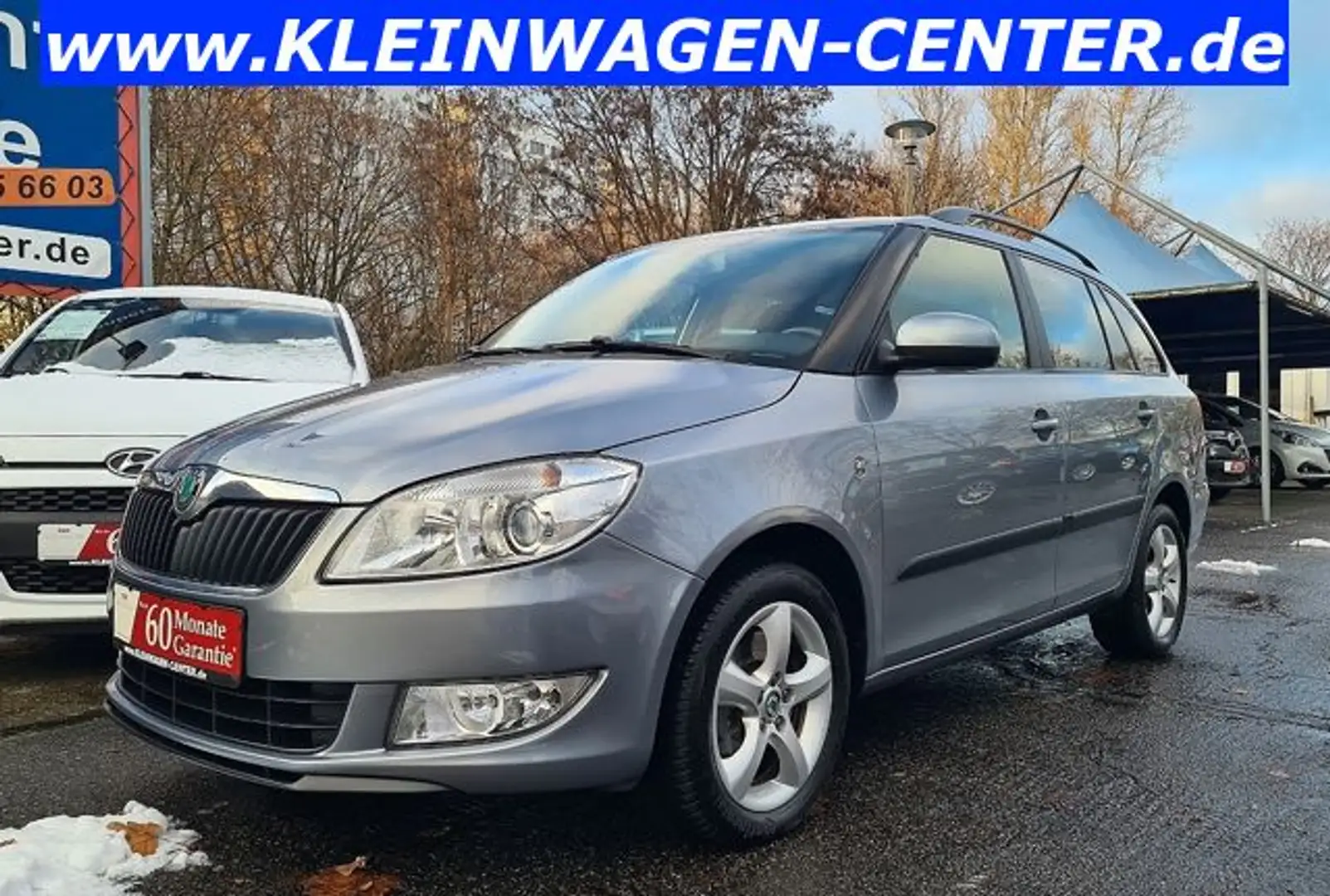 Skoda Fabia 1.2l TSI DSG Navi/Klimaa/Temp/PDC/Sitzh/SD Blau - 1