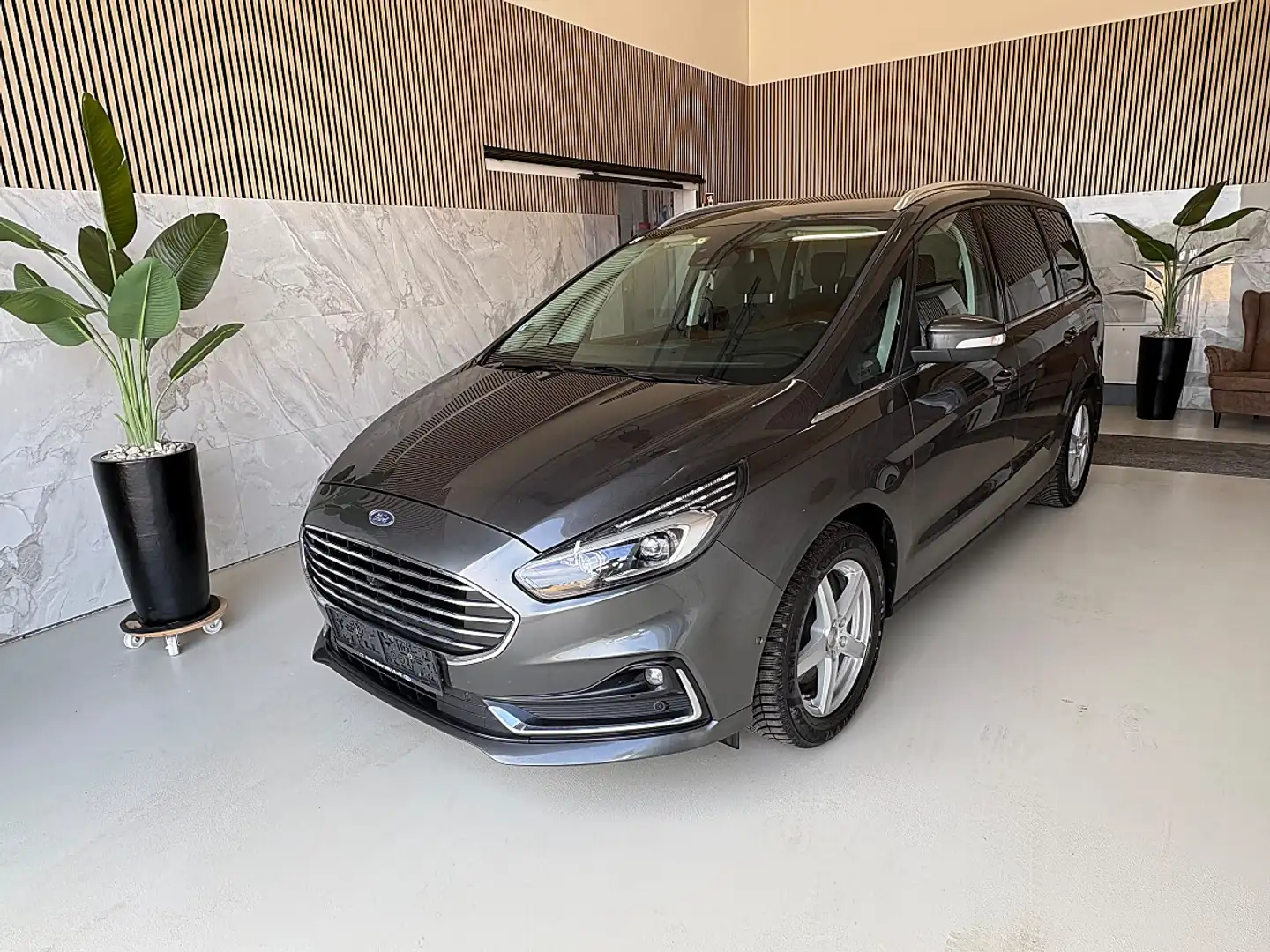 Ford Galaxy 2,0 EcoBlue SCR Titanium Zahnriemen und Getrieb... - 1
