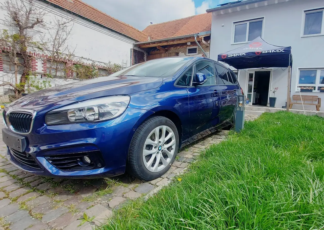 BMW 220