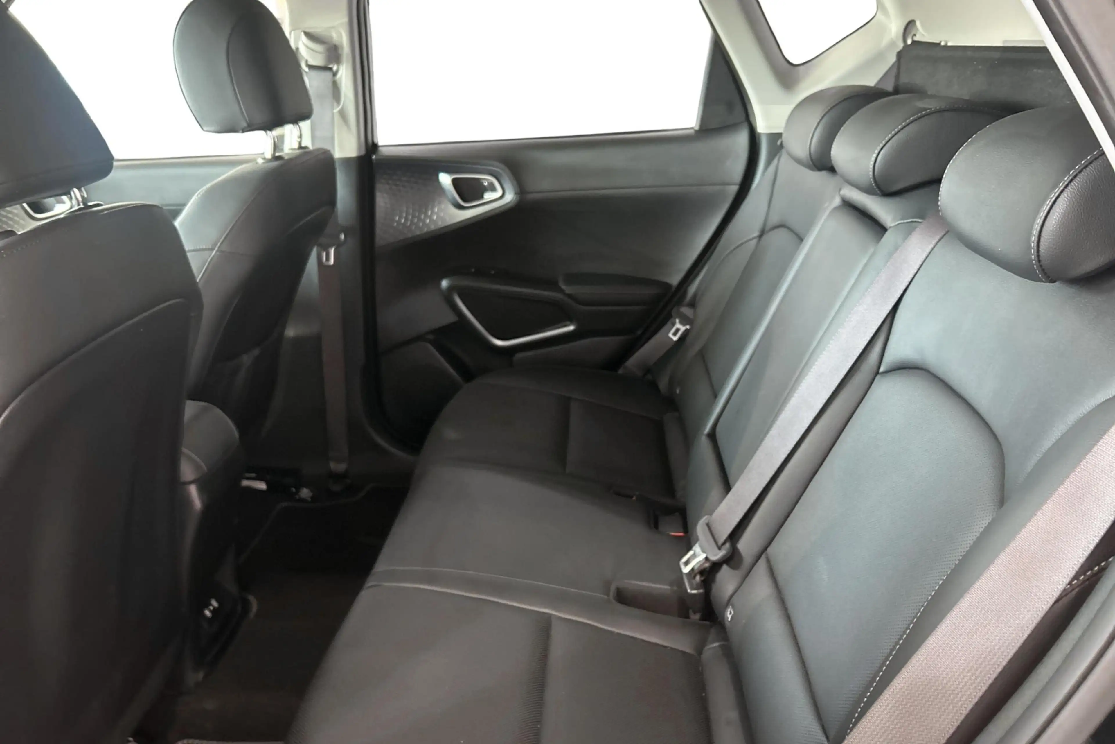 Kia Soul EV 64 kWH Pulse — photo 7