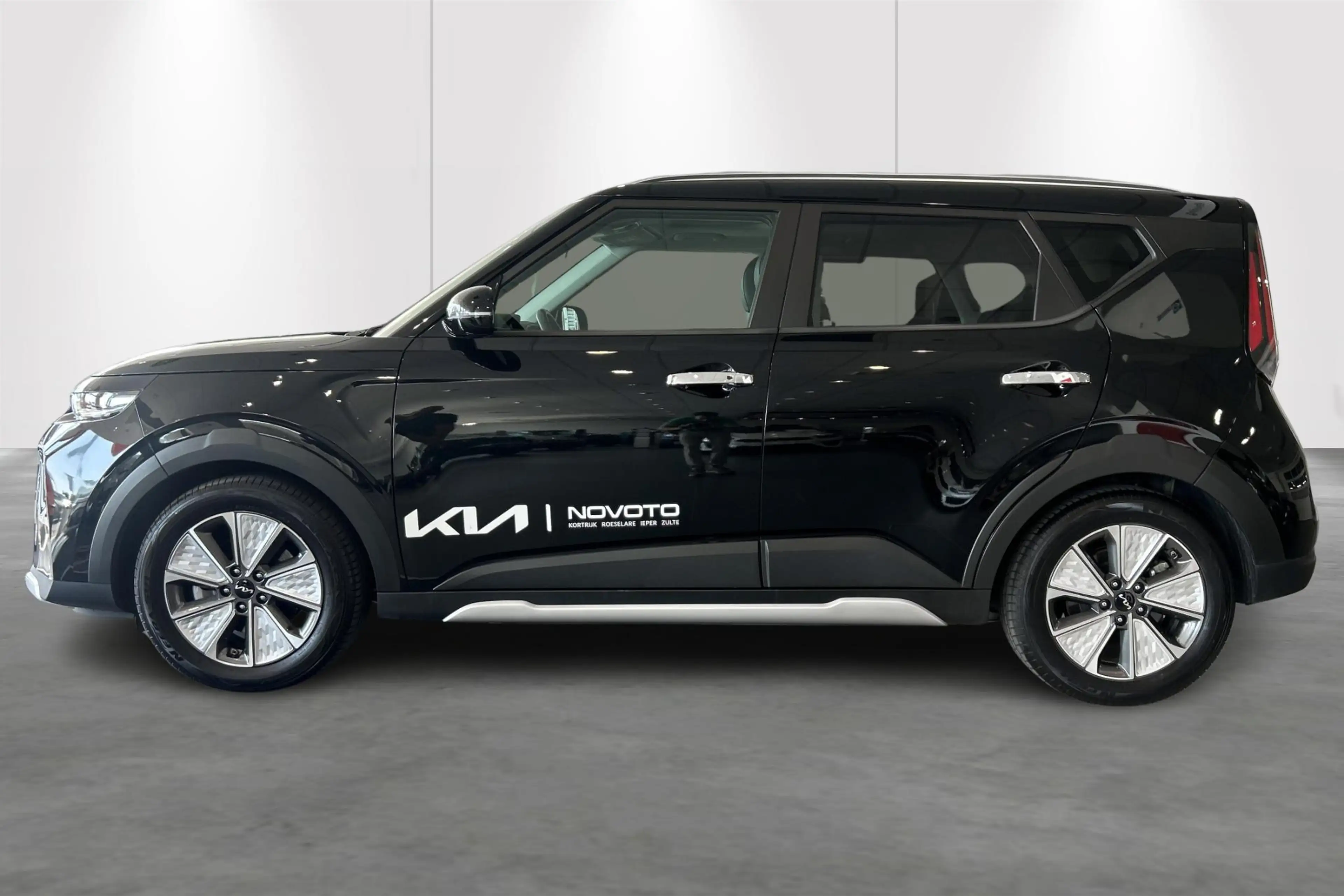 Kia Soul EV 64 kWH Pulse — photo 3