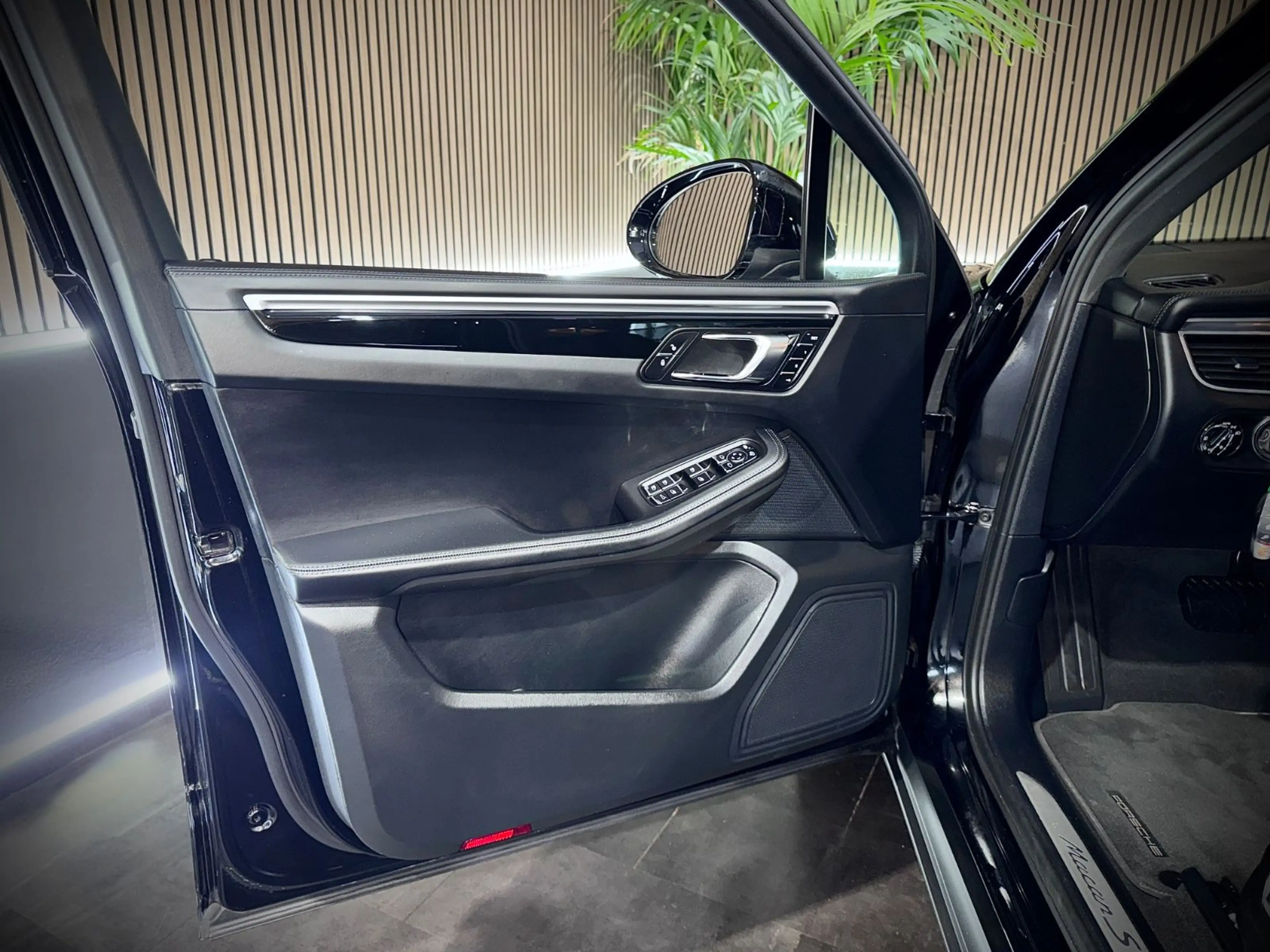 Porsche Macan *S*18-WEGE*PASM*CARPLAY*8-FACH*NUR 27.000km — photo 12