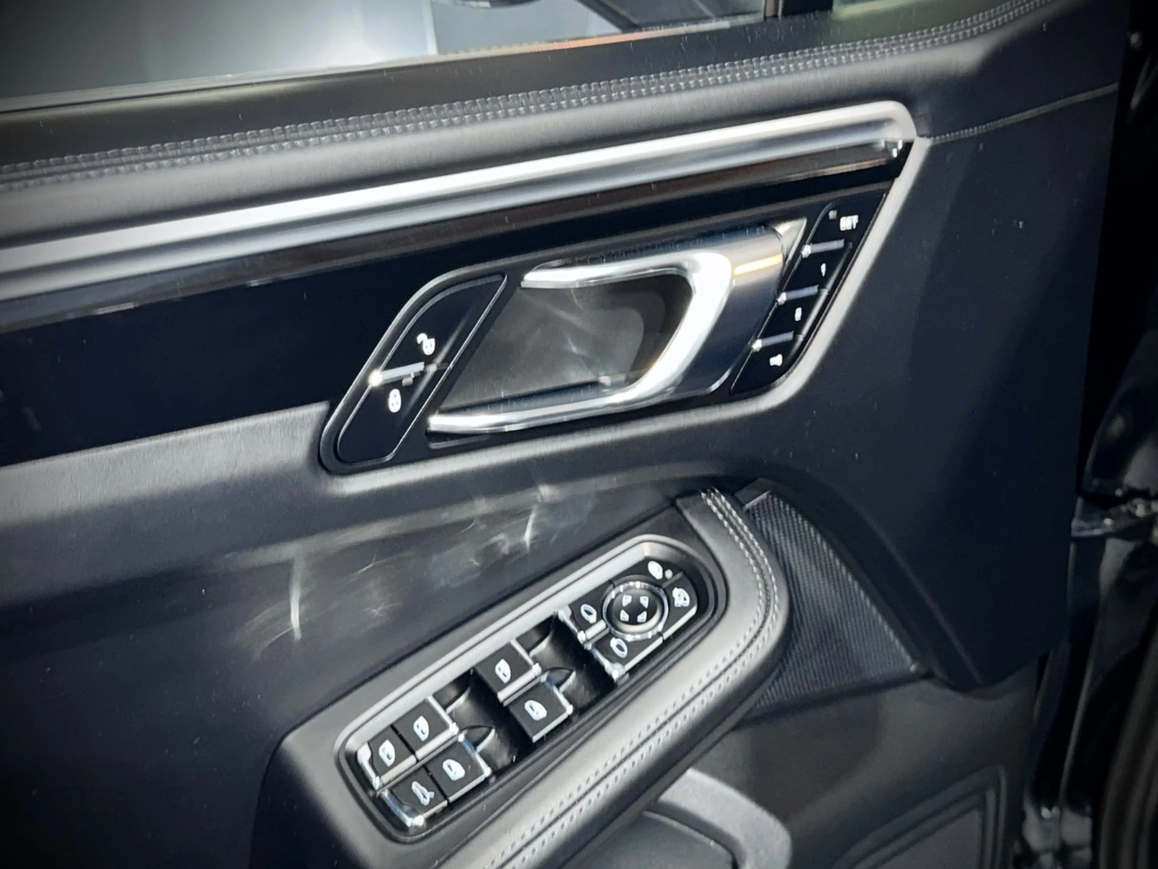 Porsche Macan *S*18-WEGE*PASM*CARPLAY*8-FACH*NUR 27.000km — photo 15