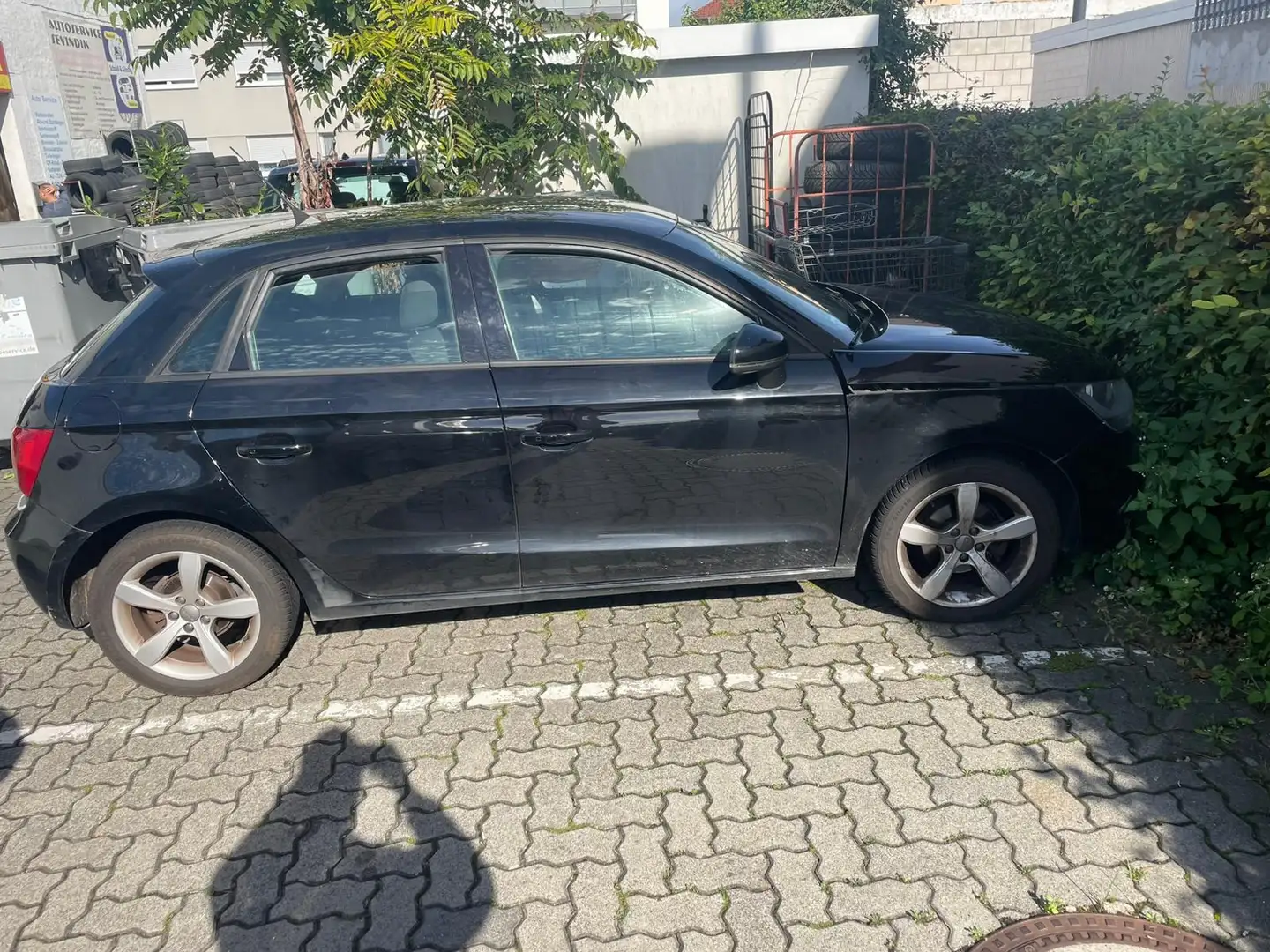Audi A1 A1 1.2 TFSI Sportback Ambition Schwarz - 1
