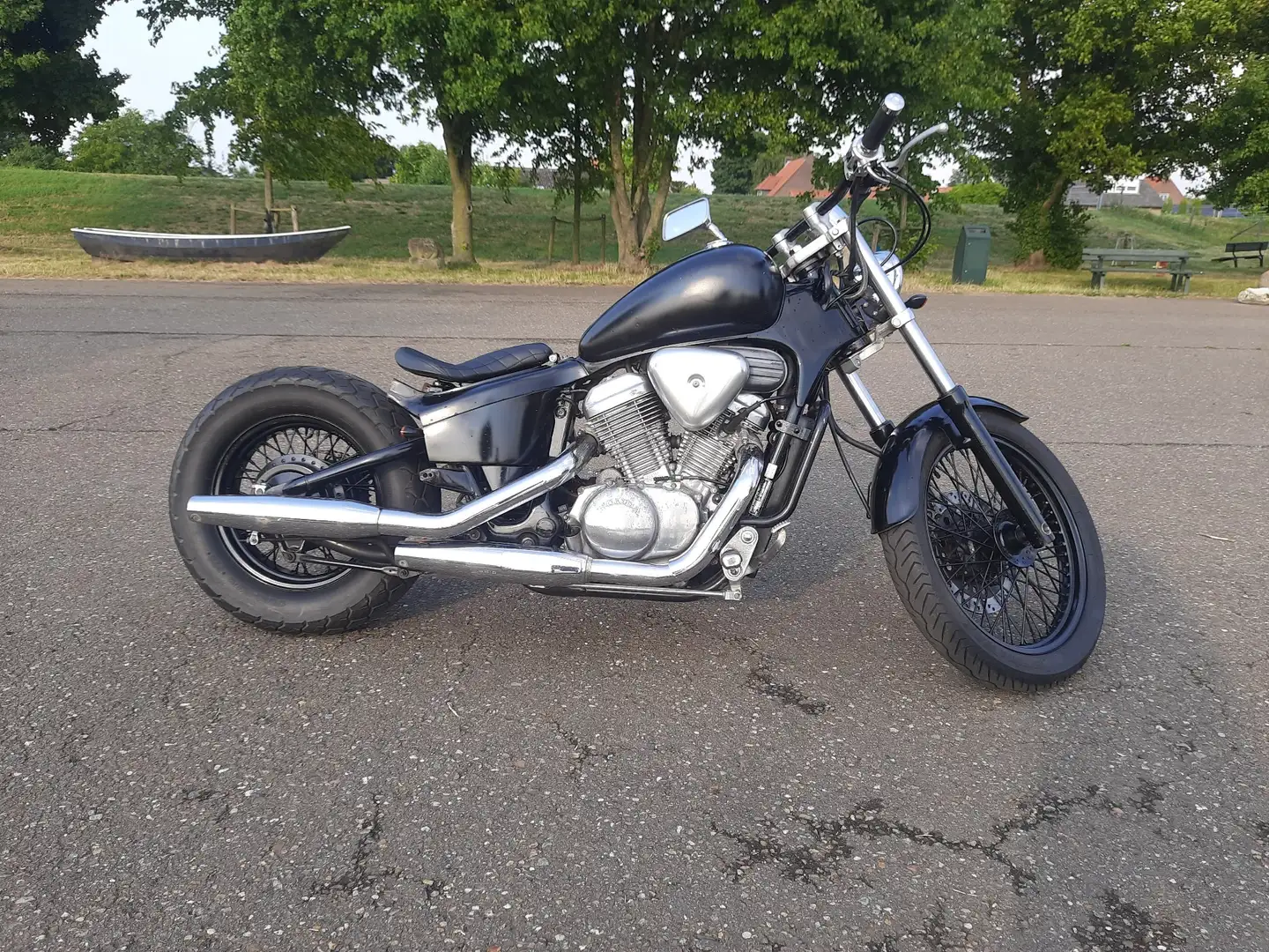 Honda Shadow 600 Zwart - 1
