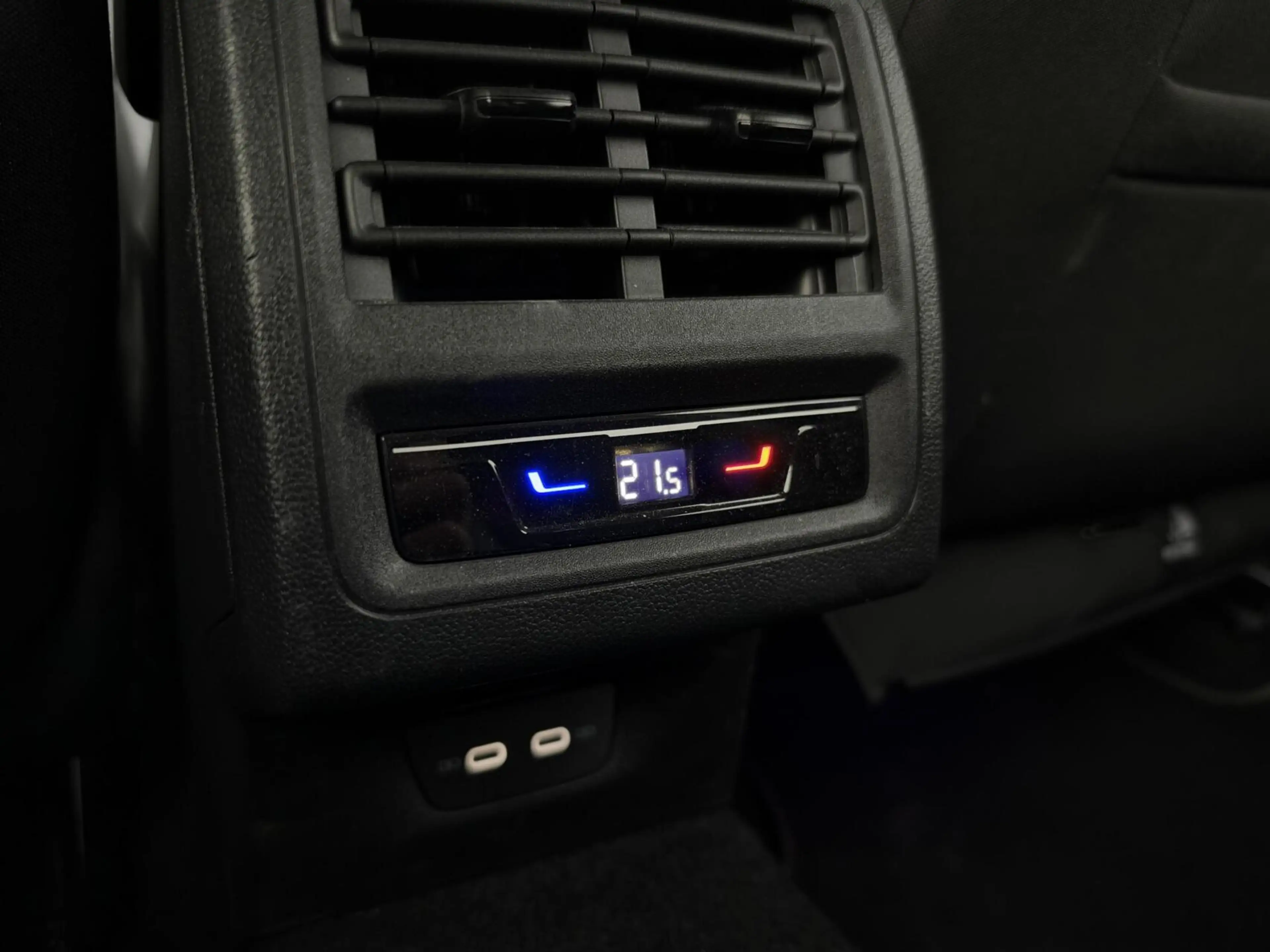 Volkswagen Golf 1.5 TSI | Virtual Cockpit | IQ Drive | CarPlay | N — photo 24