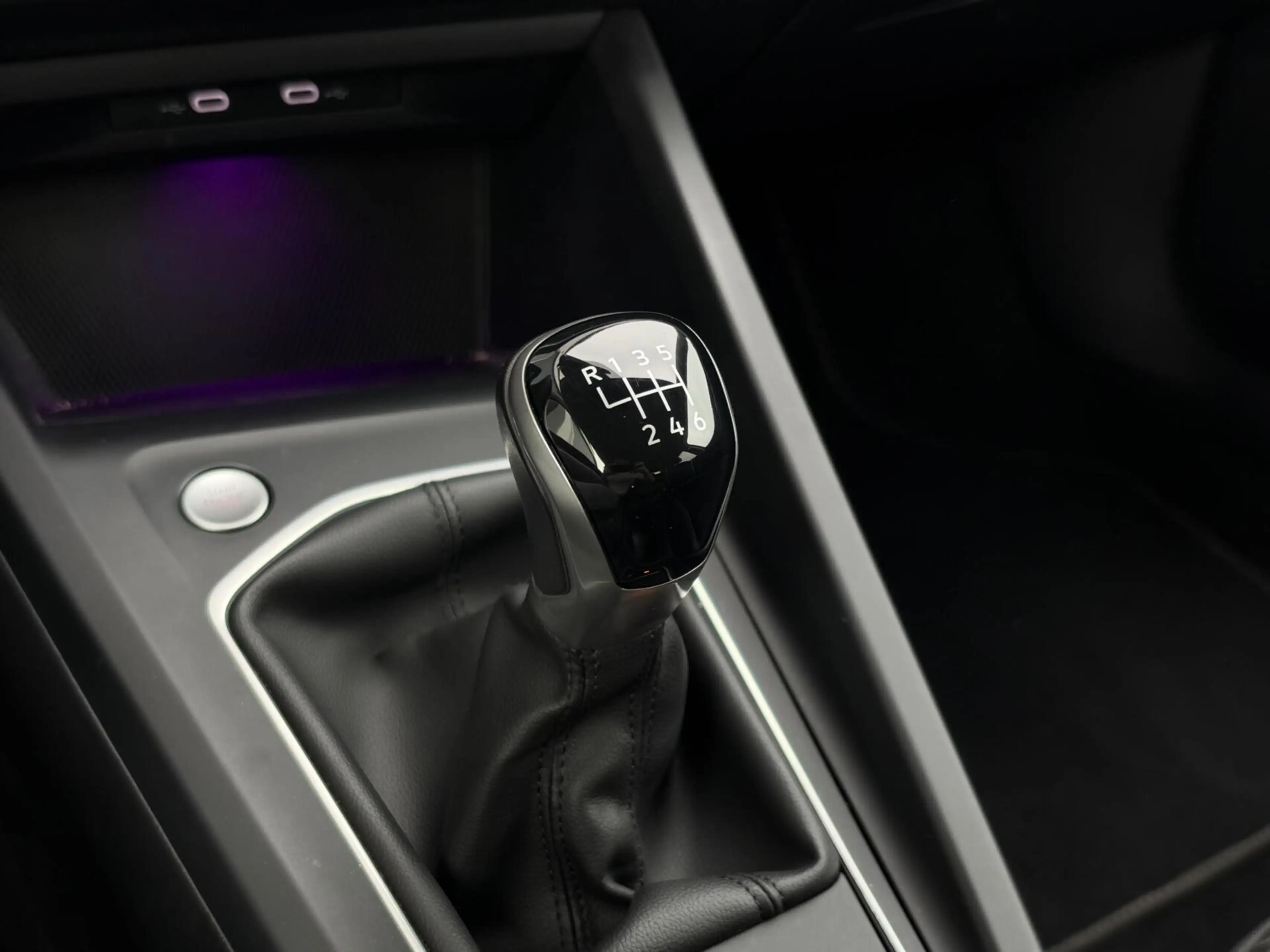 Volkswagen Golf 1.5 TSI | Virtual Cockpit | IQ Drive | CarPlay | N — photo 20