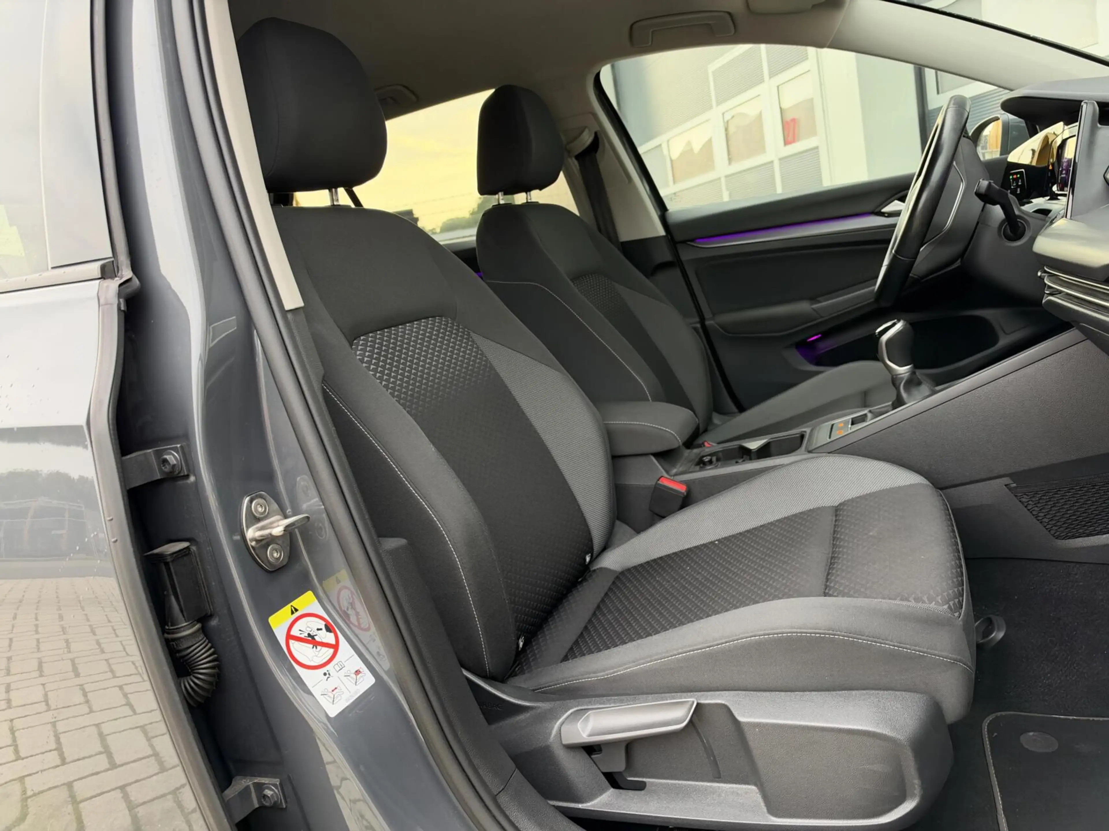 Volkswagen Golf 1.5 TSI | Virtual Cockpit | IQ Drive | CarPlay | N — photo 22