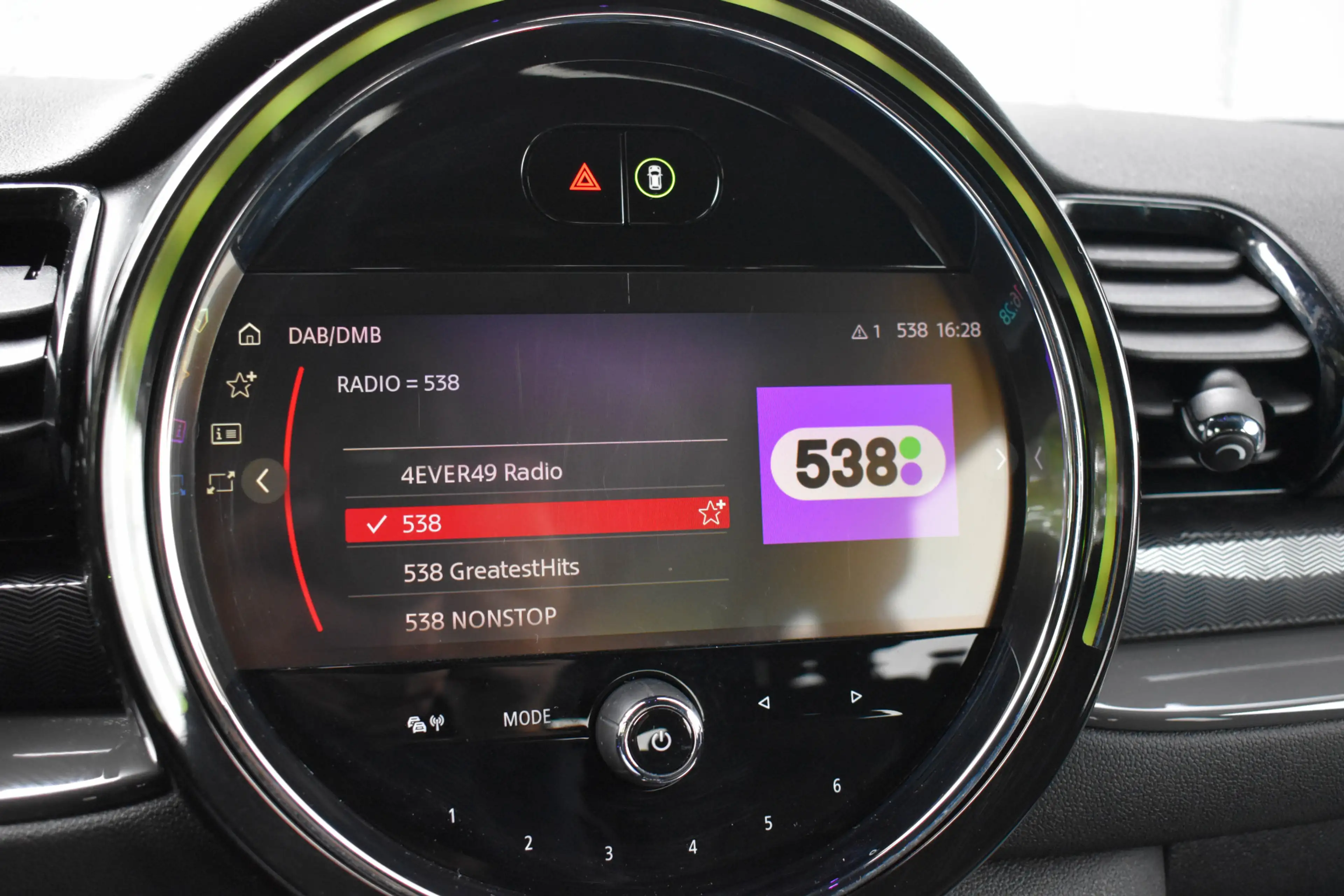 MINI One Clubman 1.5 Aut. | Xenon/LED | Stoelverwarming | Keyless | — photo 22