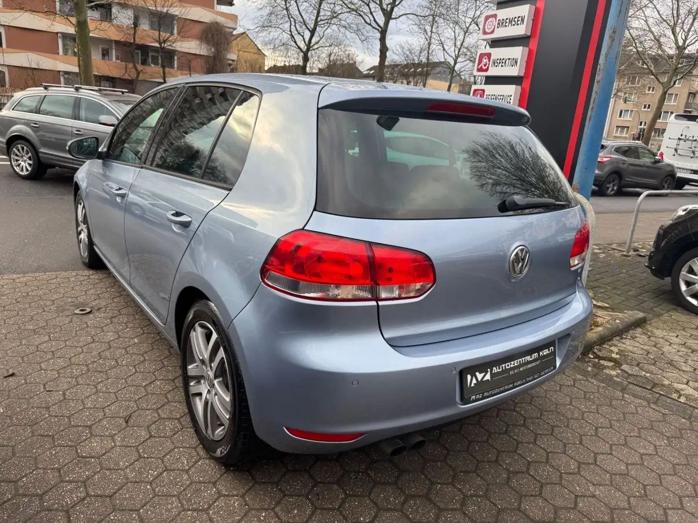 Volkswagen Golf VI Comfortline 2-HAND KLIMA ALU Azul - 2