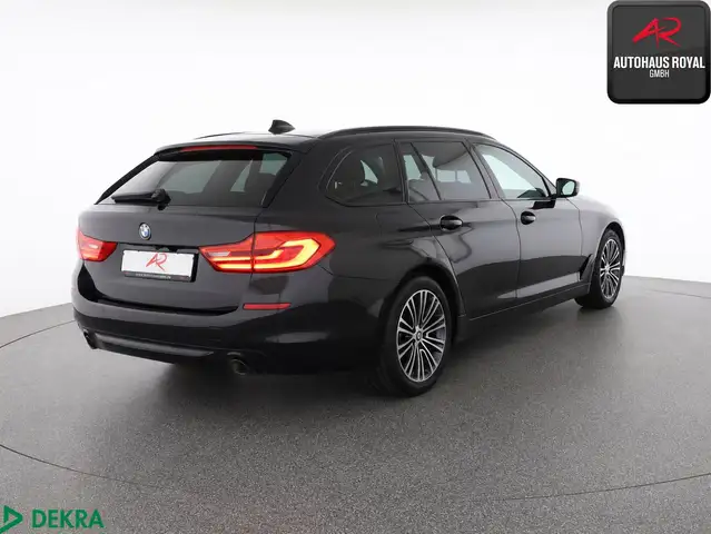 BMW 5 Series view 5