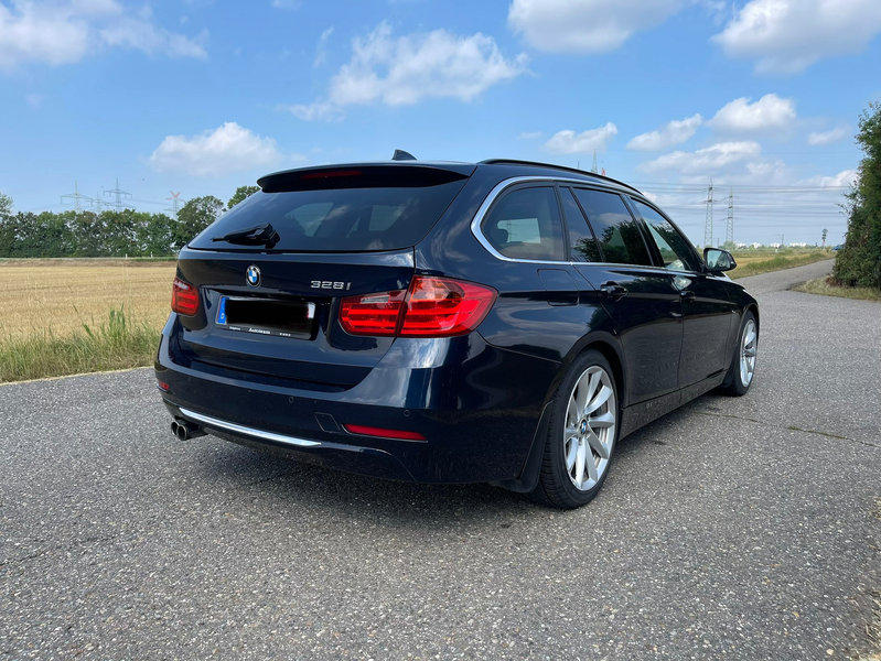 BMW 328 328i Touring Sport-Aut. Luxury Line — photo 3