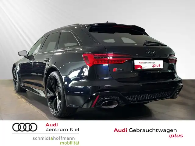 Audi RS6 view 4