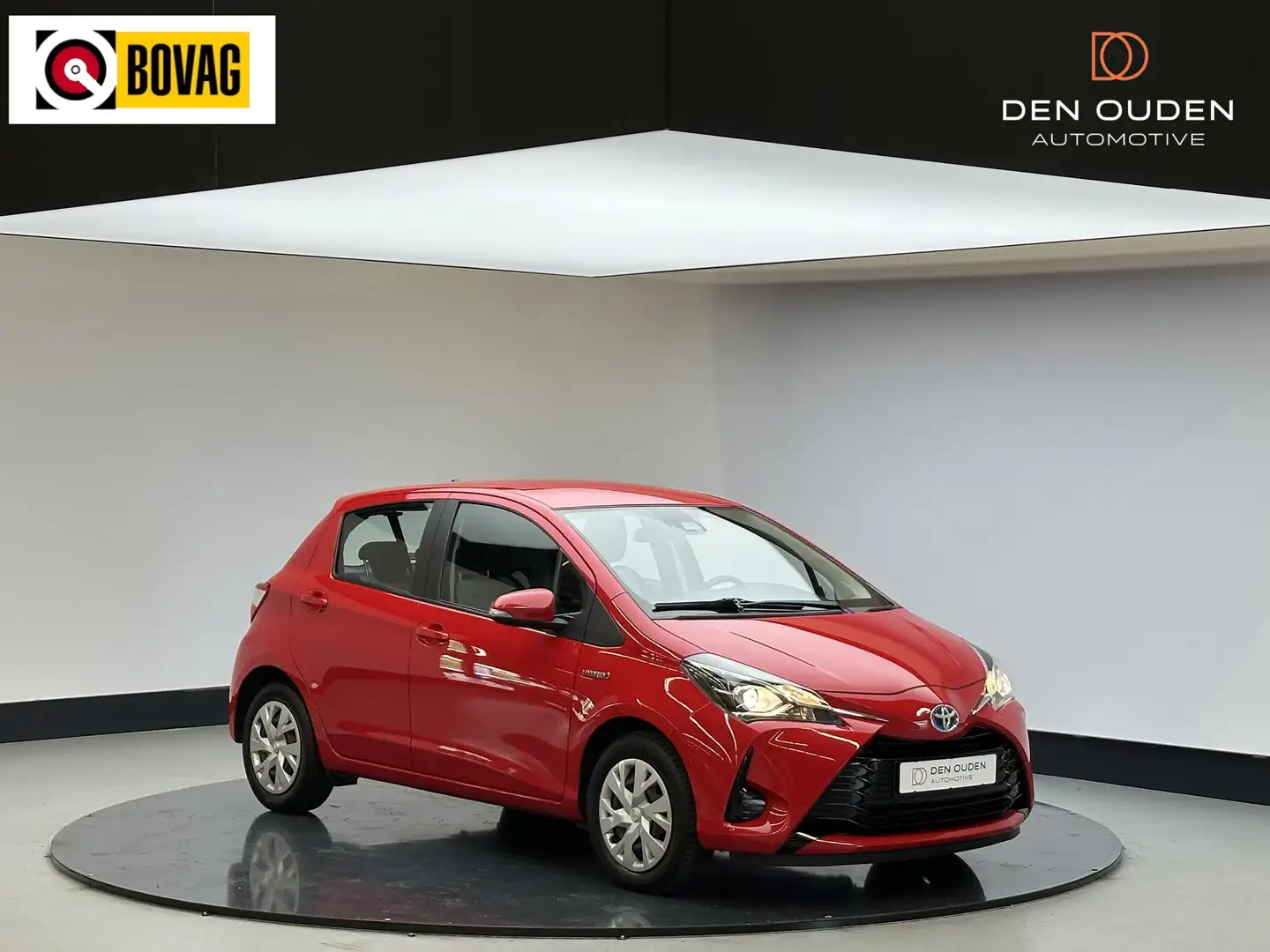 Toyota Yaris 1.5 Hybrid Aspiration Automaat | Cam Achter | Heel Rood - 1