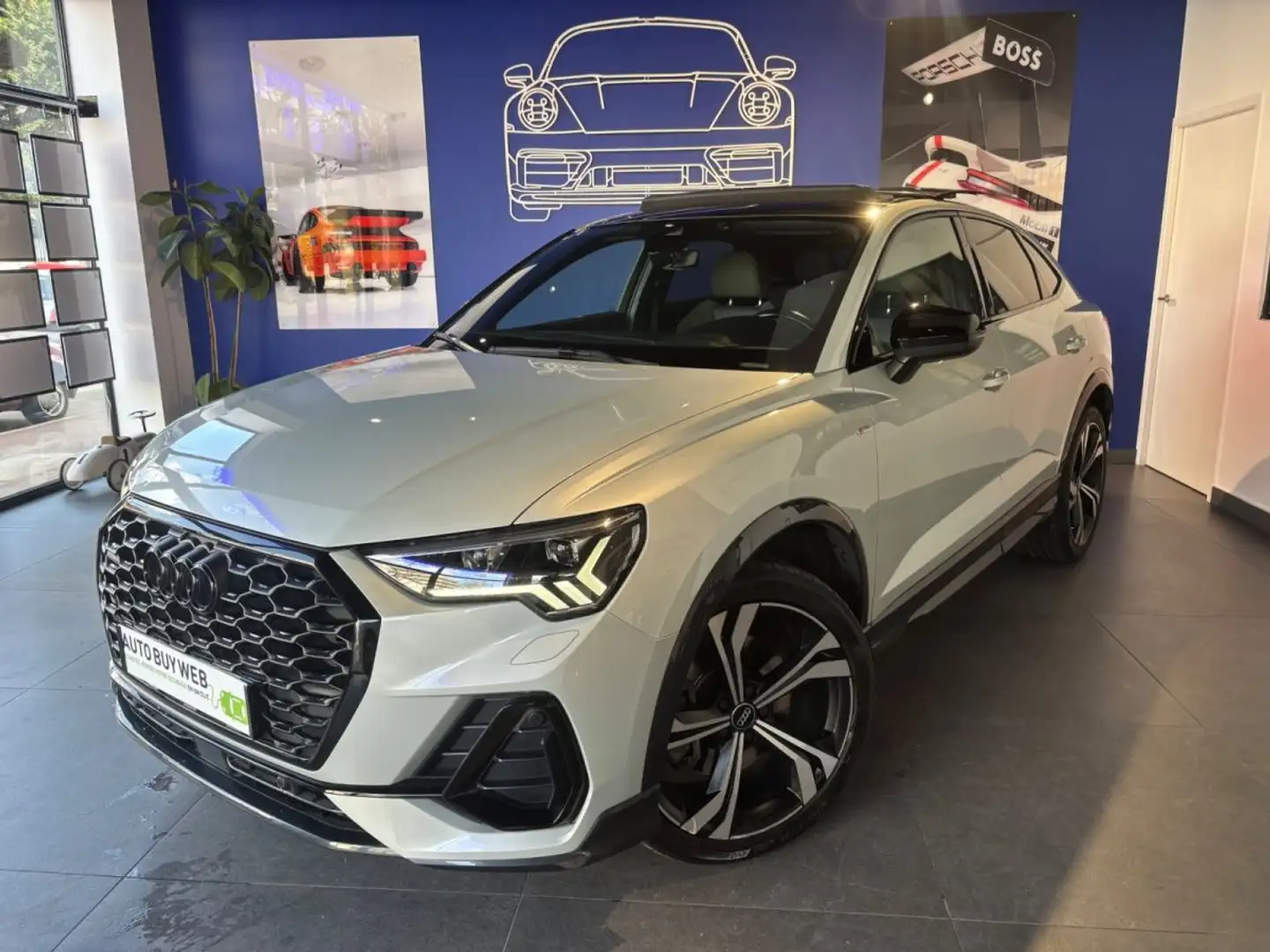 Audi Q3 40 TFSI 190 ch S tronic 7 Quattro S line / Bang of Olufsen / Lumière d'ambiance Weiß - 1