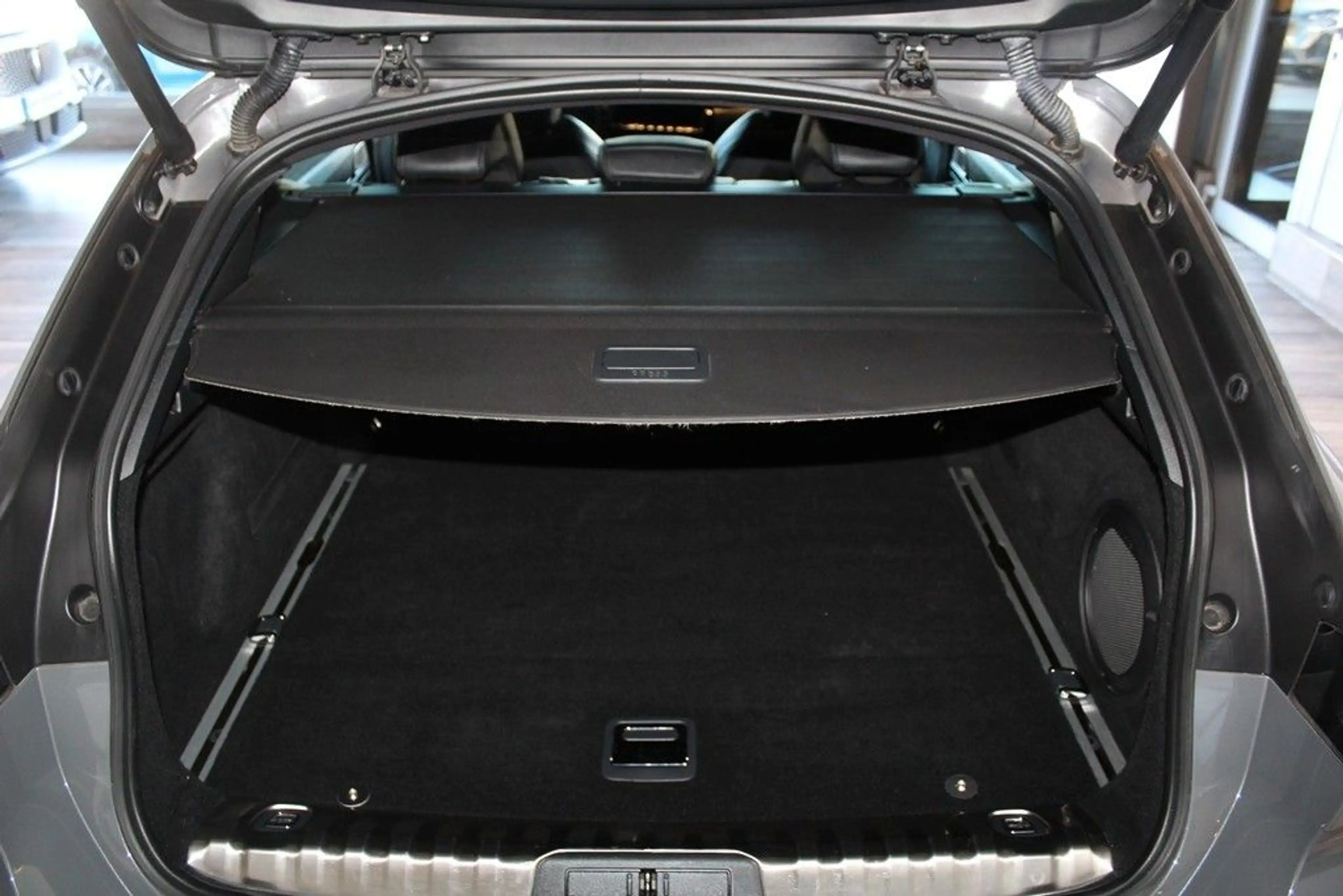 Peugeot 508 SW PSE Hybrid4 360 E-EAT8*4WD*LED*ACC* — photo 12