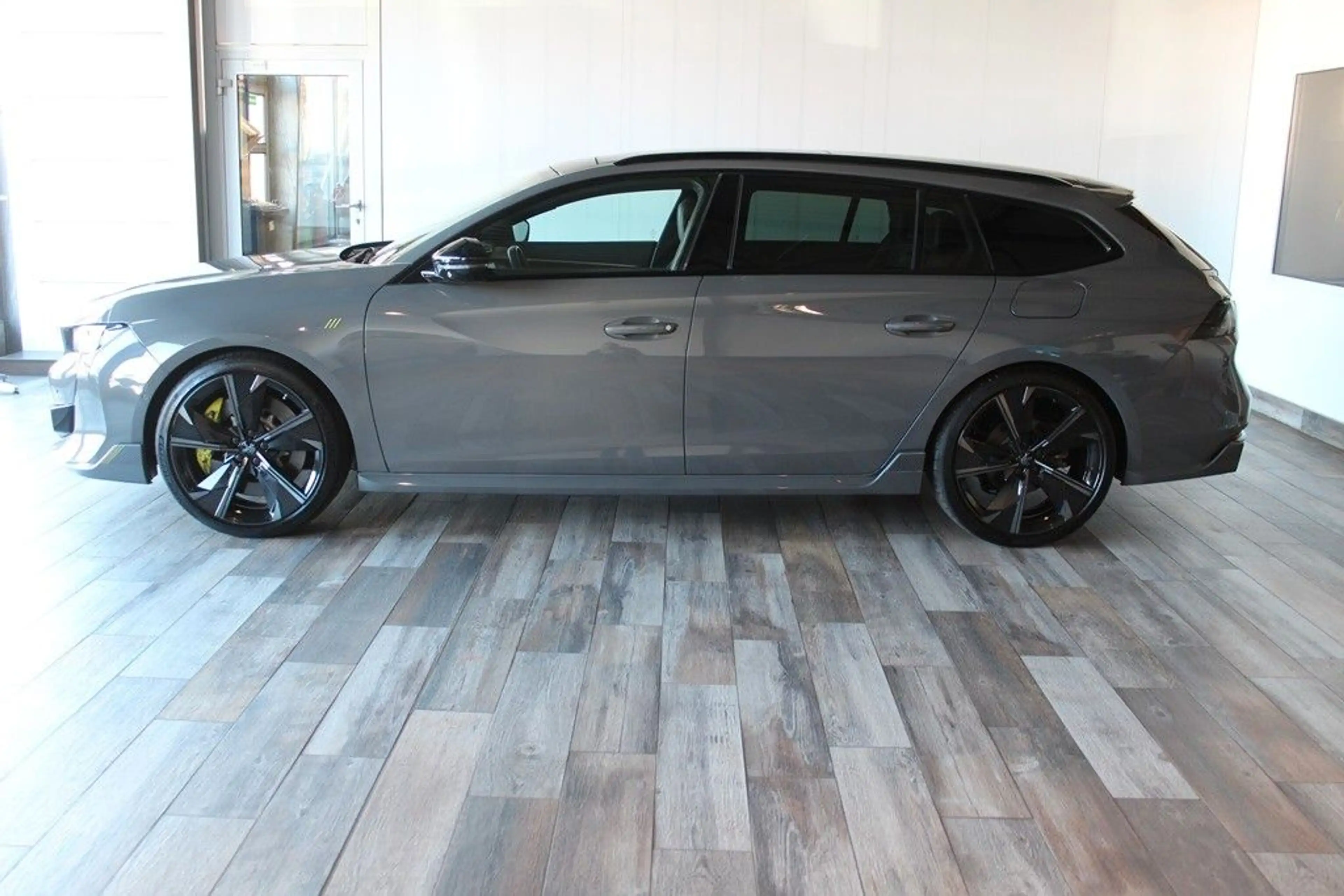 Peugeot 508 SW PSE Hybrid4 360 E-EAT8*4WD*LED*ACC* — photo 6