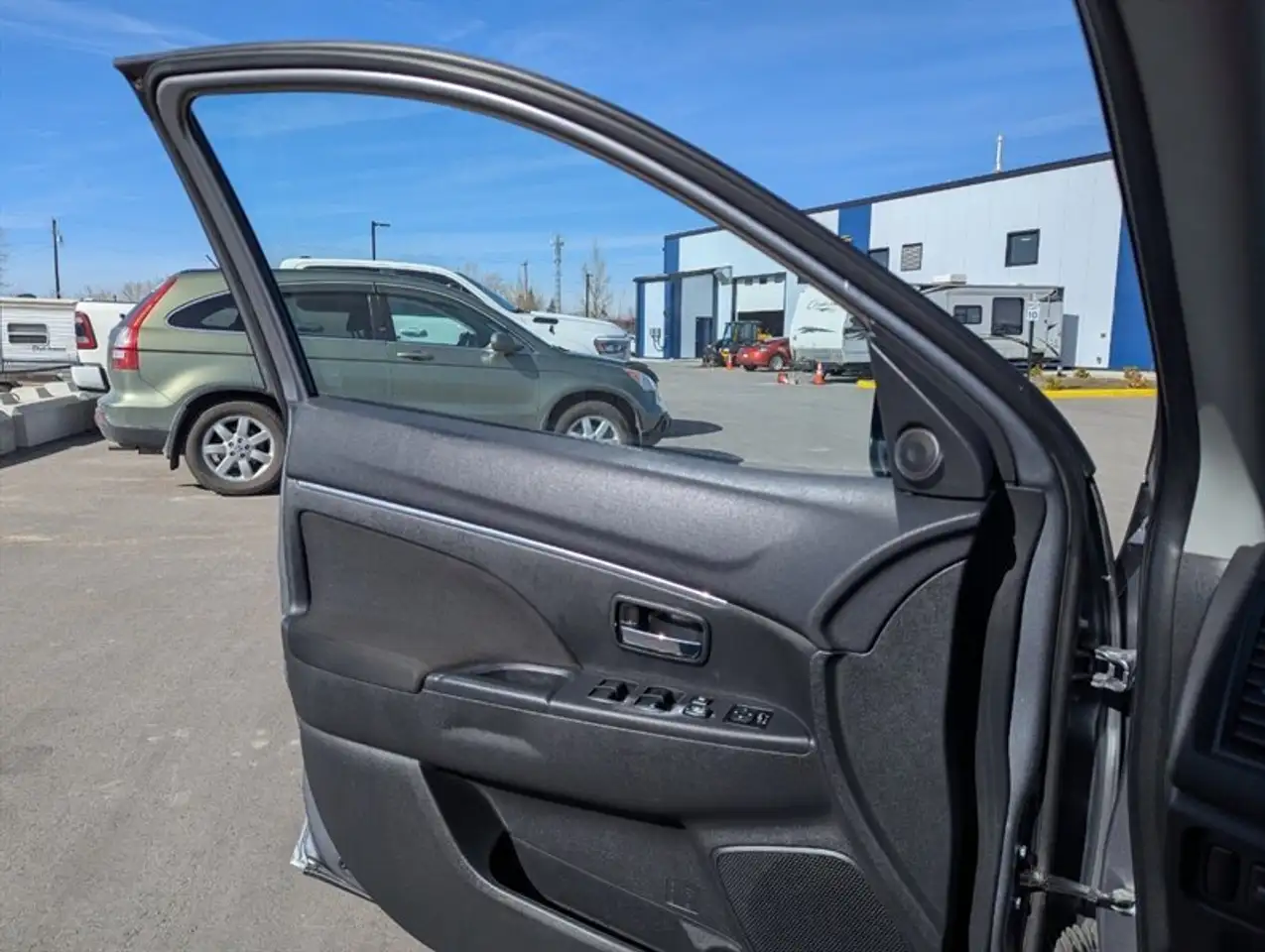 Mitsubishi RVR снимка Mitsubishi RVR