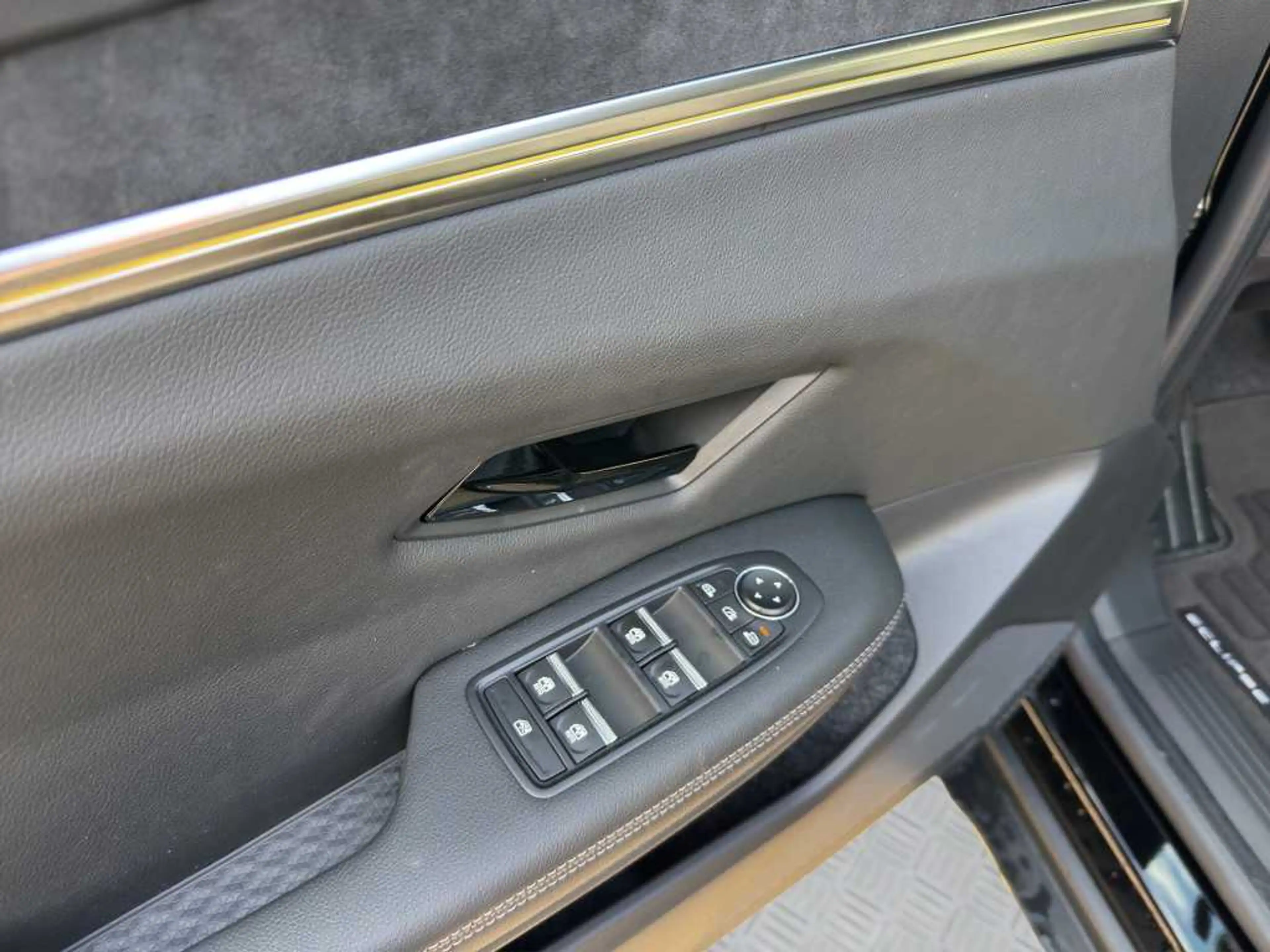 Mitsubishi Eclipse Cross Diamant TOP Luxury-Paket — photo 14