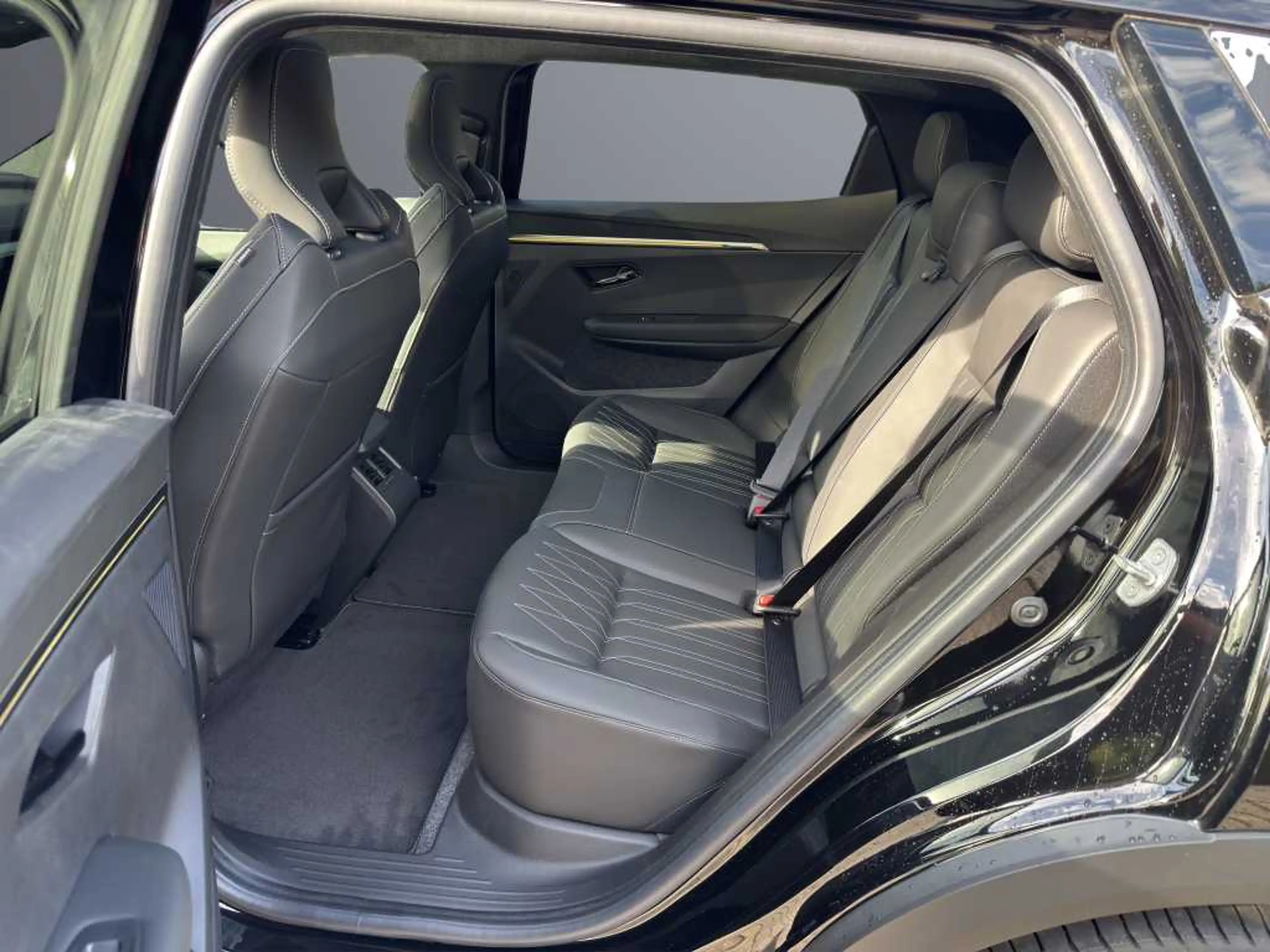 Mitsubishi Eclipse Cross Diamant TOP Luxury-Paket — photo 15
