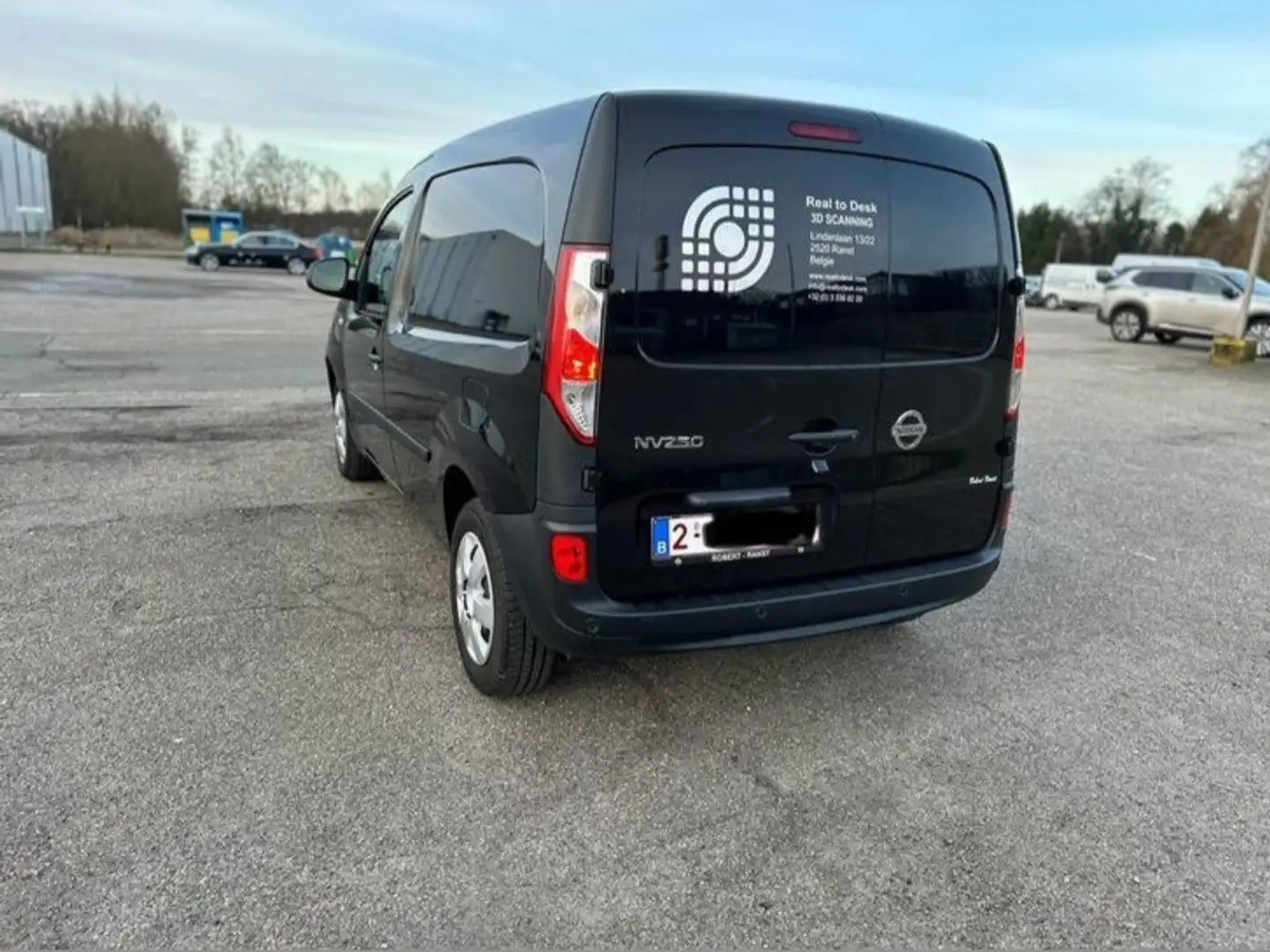 Nissan NV250 Zwart - 2