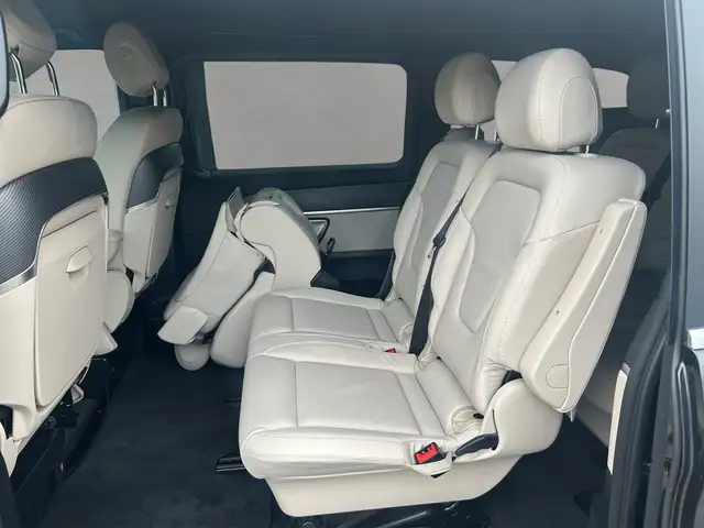 Mercedes-Benz V-Class view 8