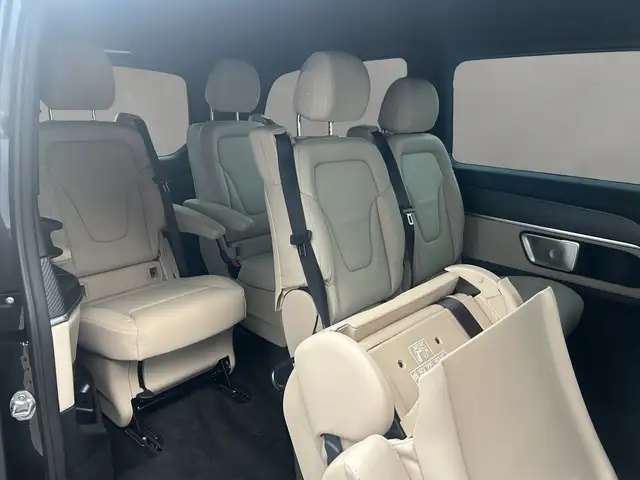 Mercedes-Benz V-Class view 13