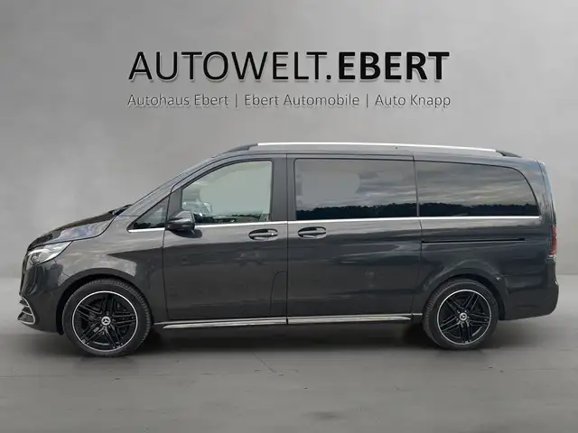 Mercedes-Benz V-Class view 2