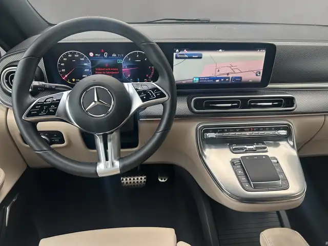 Mercedes-Benz V-Class view 9
