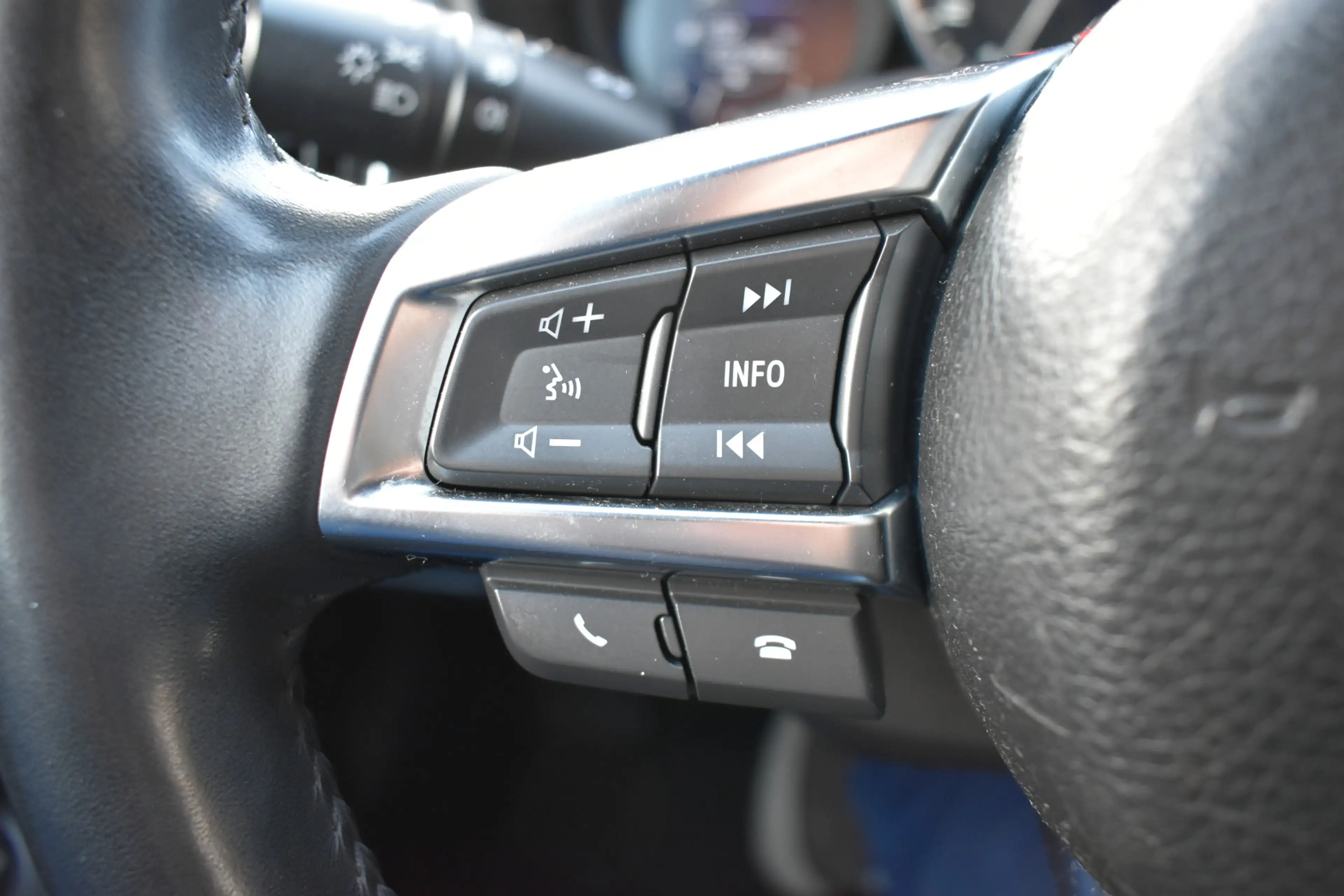Mazda MX-5 1.4 MultiAir Turbo Lusso AUT. LEER 60DKM NIEUWSTAA — photo 12
