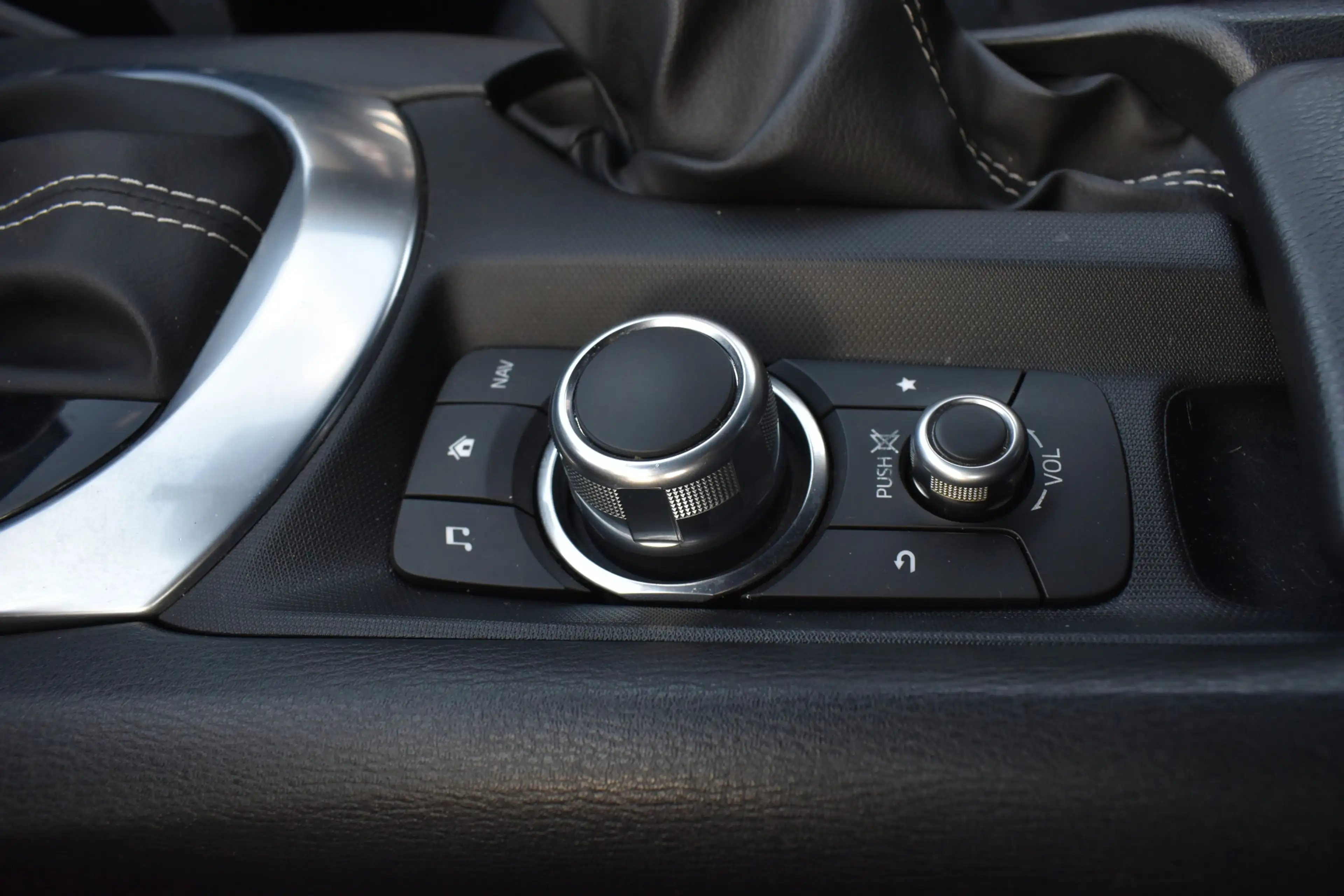 Mazda MX-5 1.4 MultiAir Turbo Lusso AUT. LEER 60DKM NIEUWSTAA — photo 22