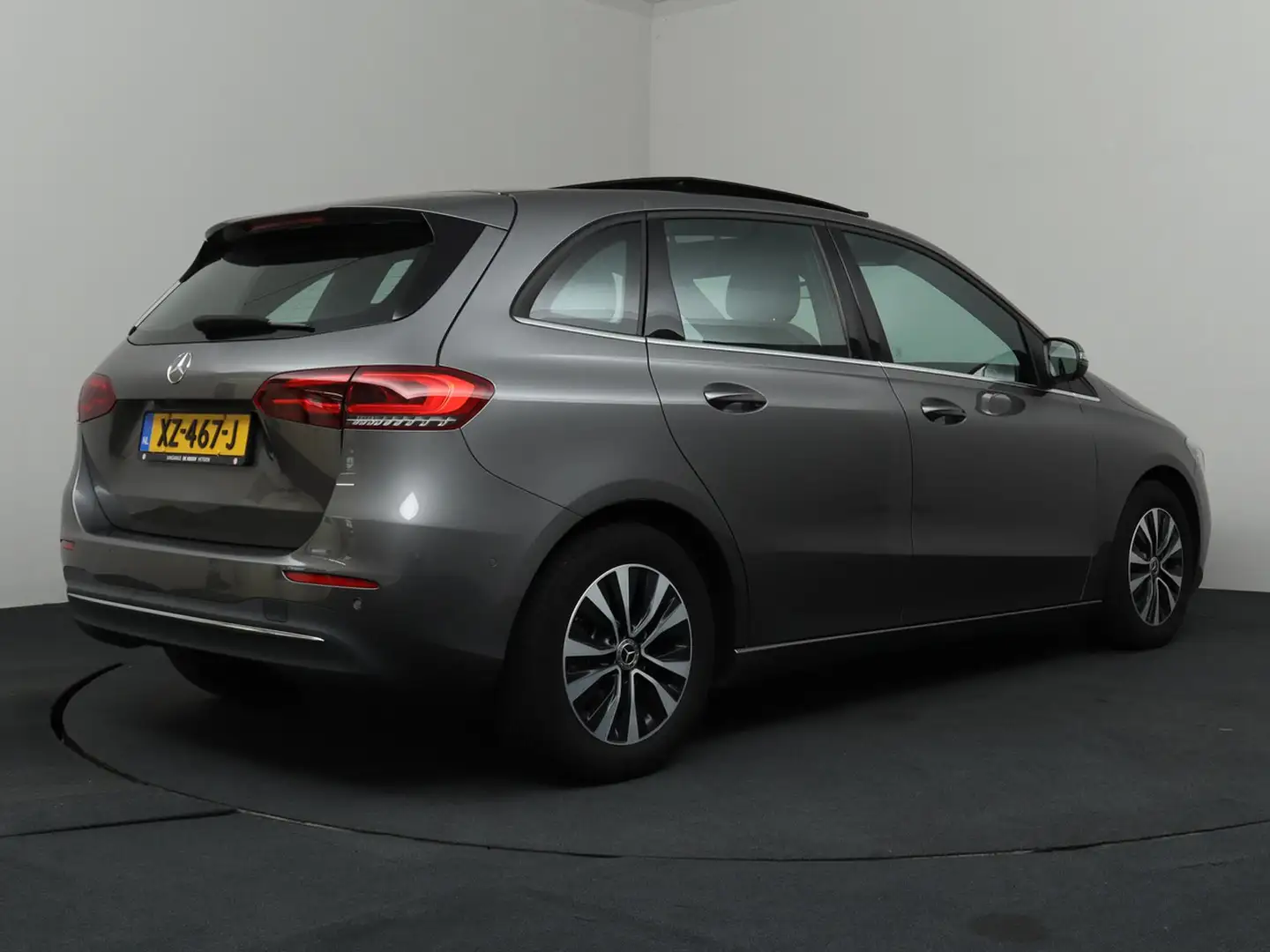 Mercedes-Benz B 180 Business Solution | Elektrisch Panoramadak | Trekh Gris - 2