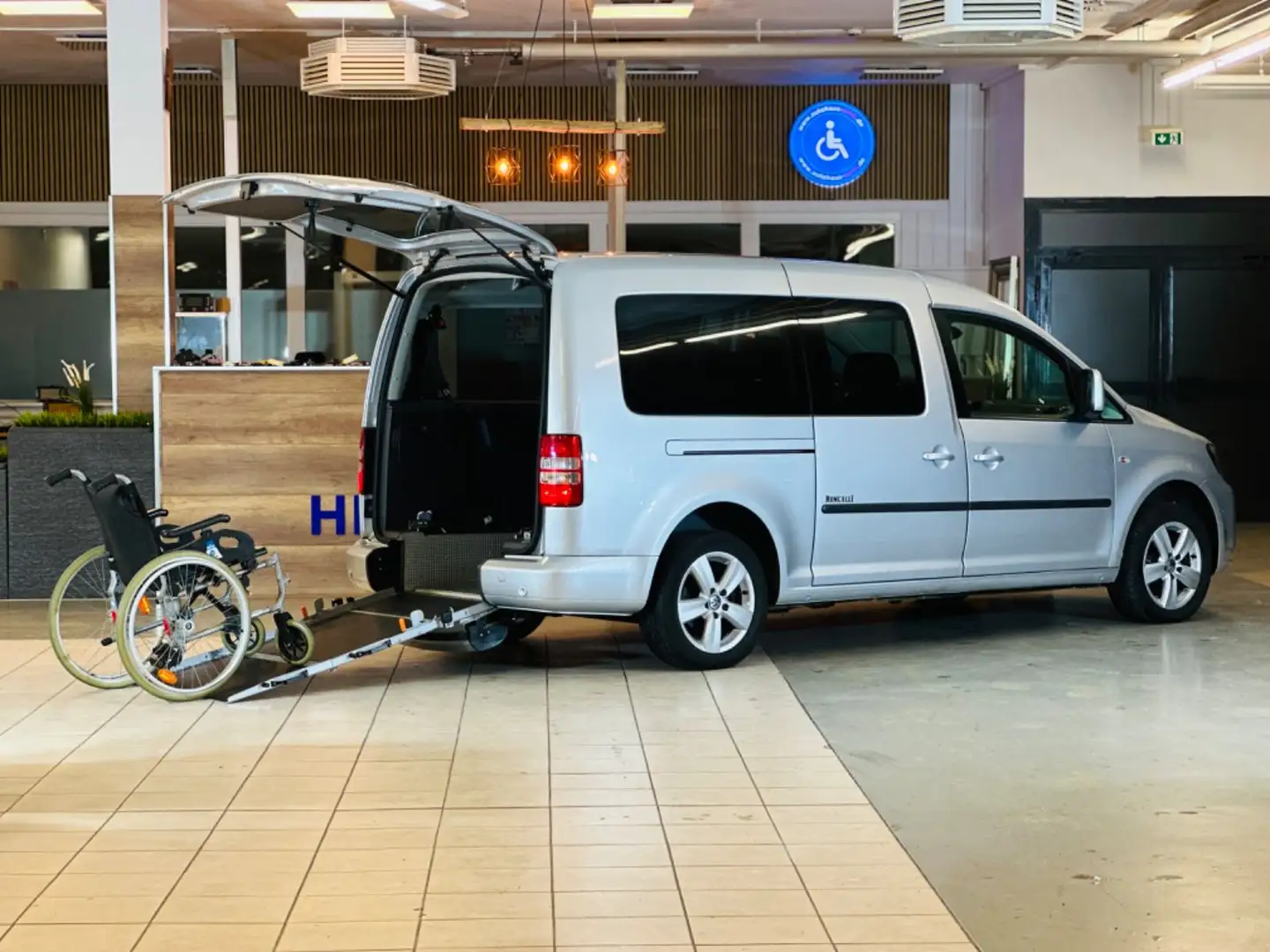 Volkswagen Caddy Maxi-Behindertengerecht-Rampe Argent - 1