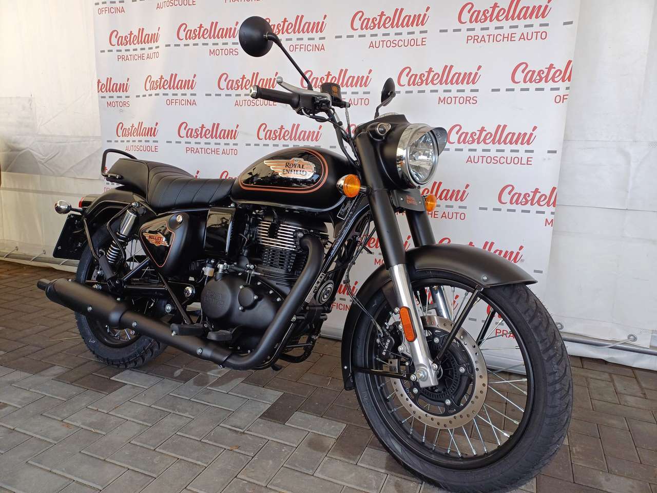 Royal Enfield Bullet 350 Premium