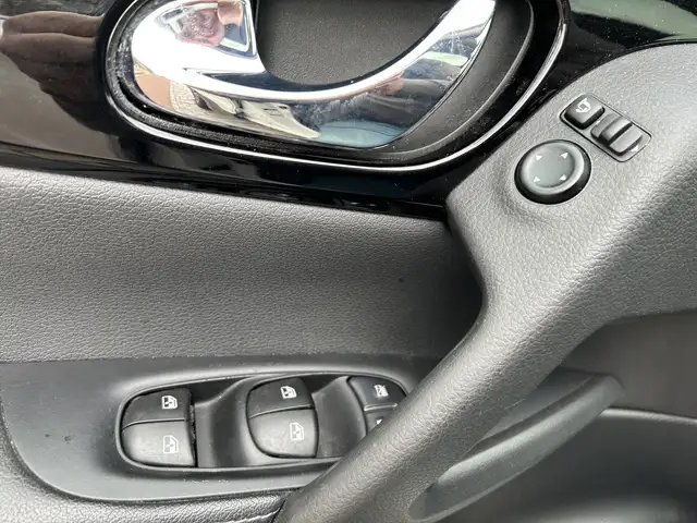 Nissan Qashqai view 11