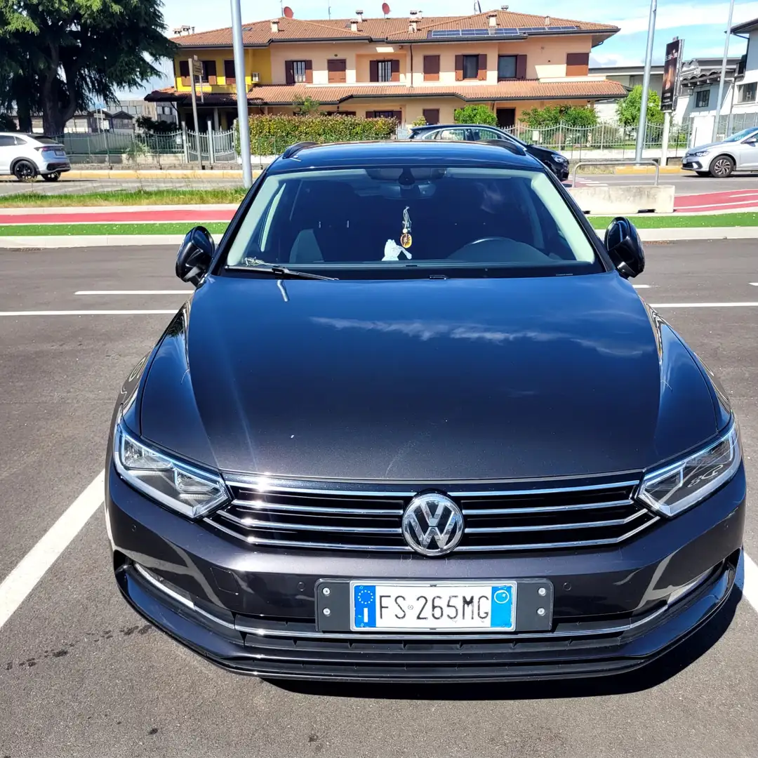 Volkswagen Passat Variant 1.6tdi  auto - 2