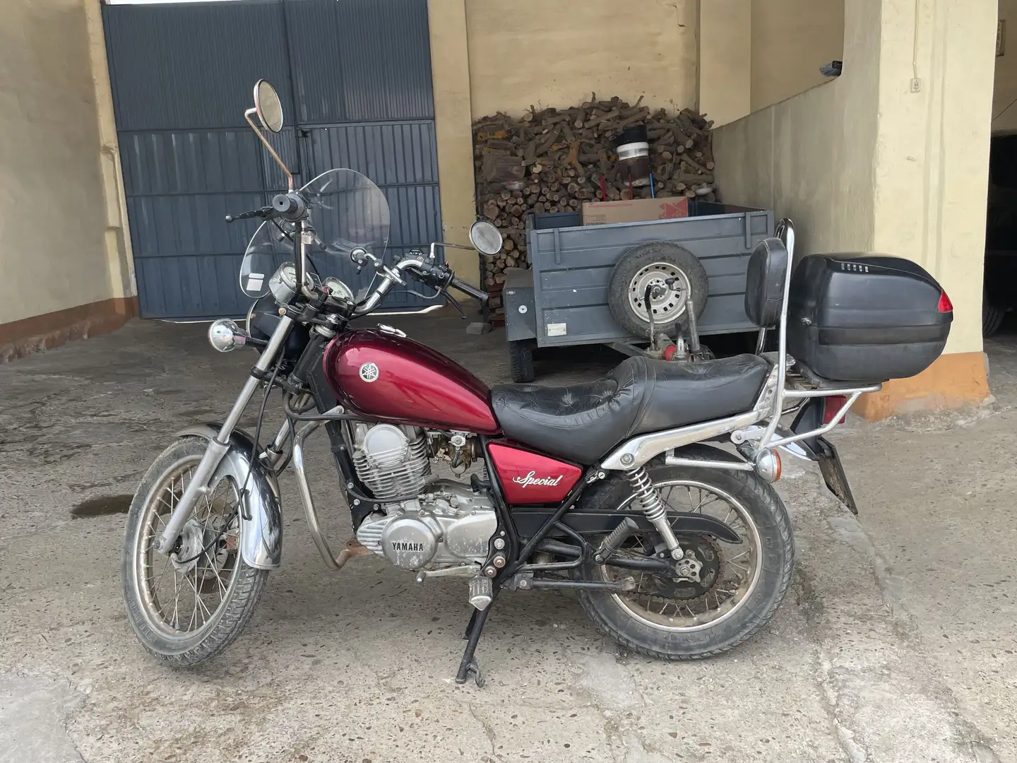 Yamaha SR 250 Rood - 1