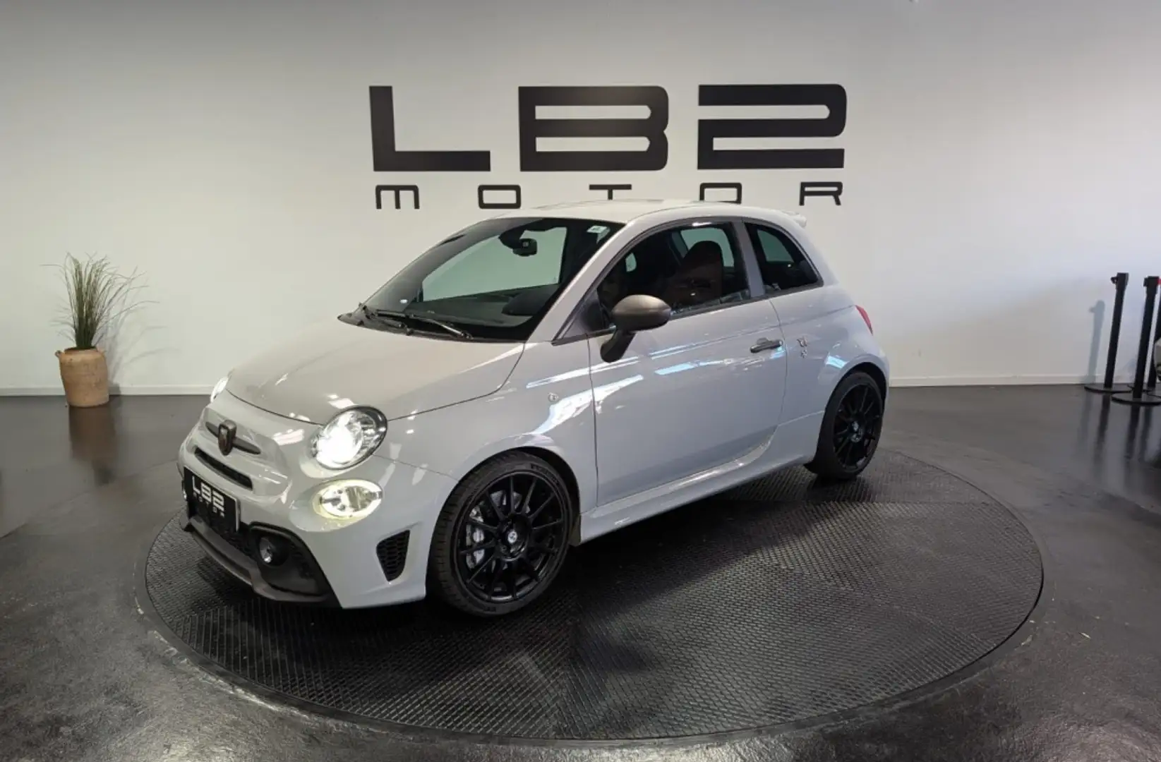 Abarth 595C 1.4T JET COMPETIZIONE AUT. 132KW - 1