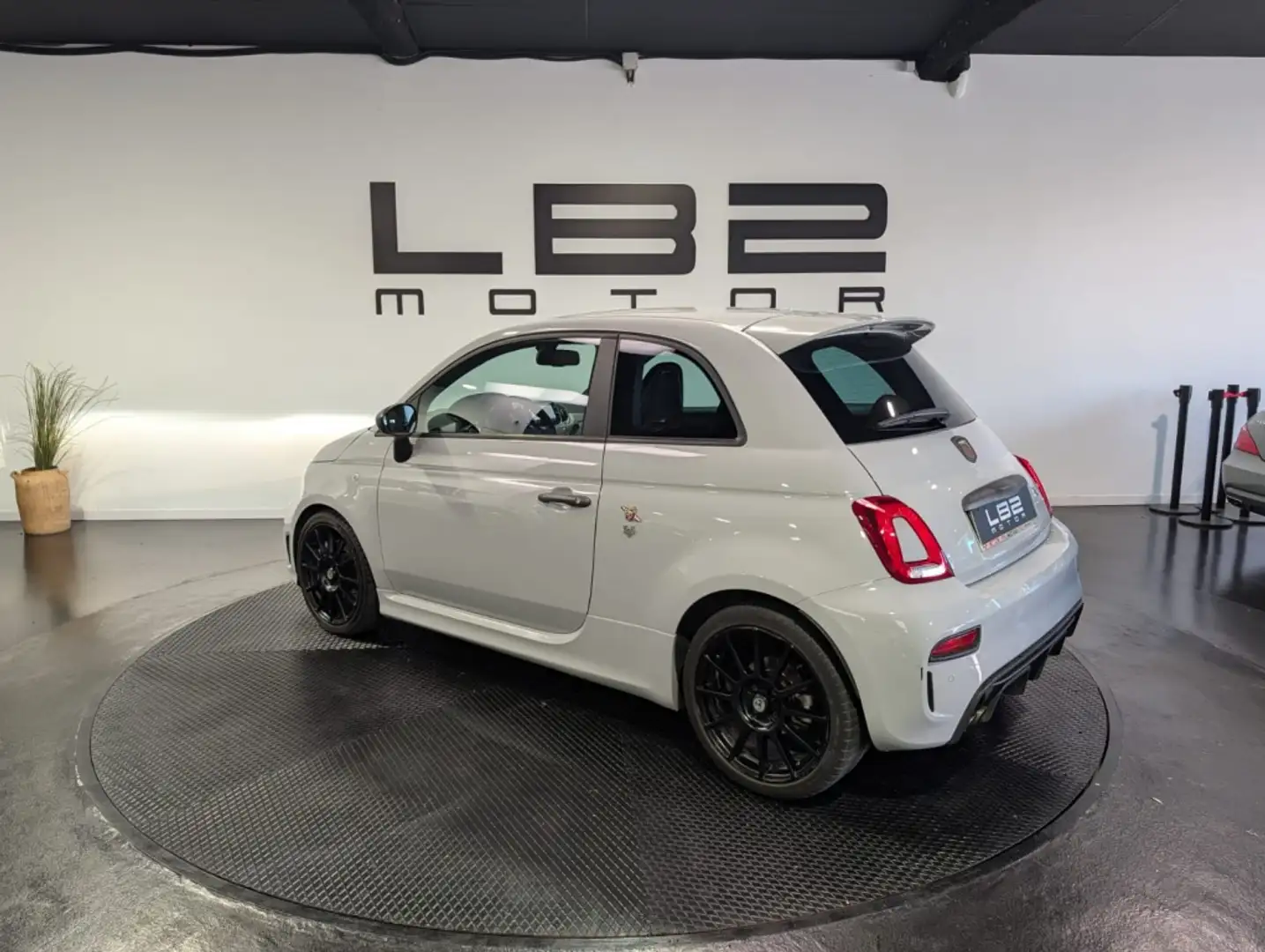 Abarth 595C 1.4T JET COMPETIZIONE AUT. 132KW - 2