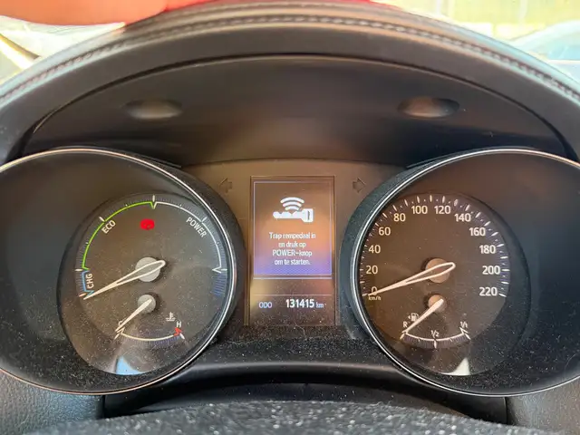Toyota C-HR view 11