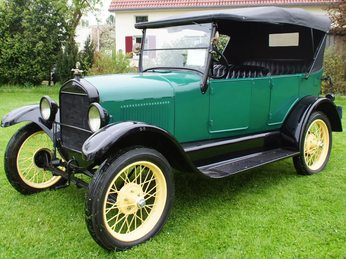 Ford Touring m. dt. Papieren Grün - 1