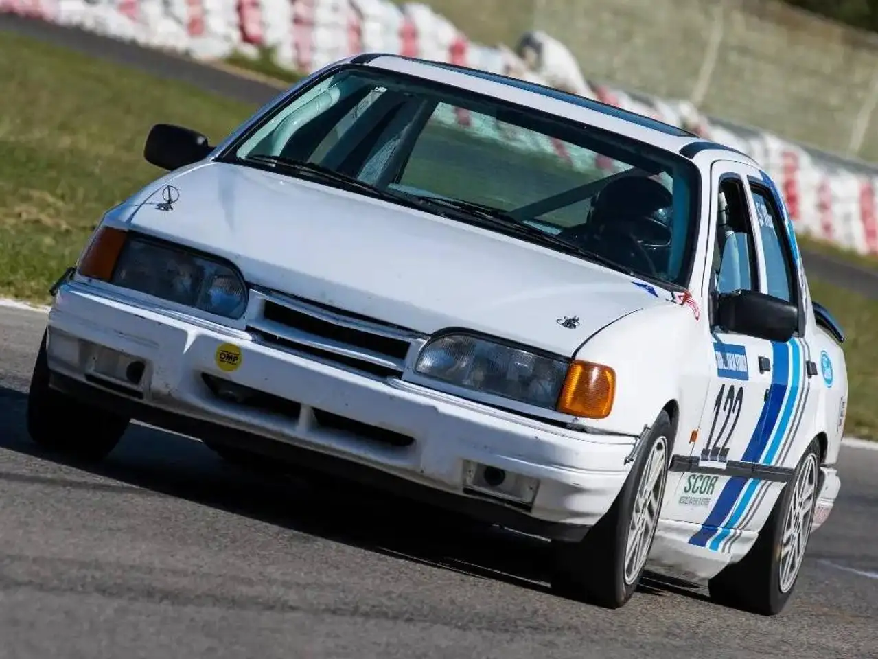 Ford Sierra Cosworth 2WD Gr.N, foto 2