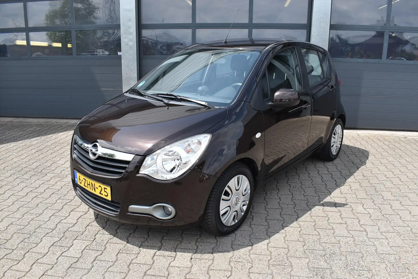 Opel Agila 1.2 94pk Edition Braun - 1