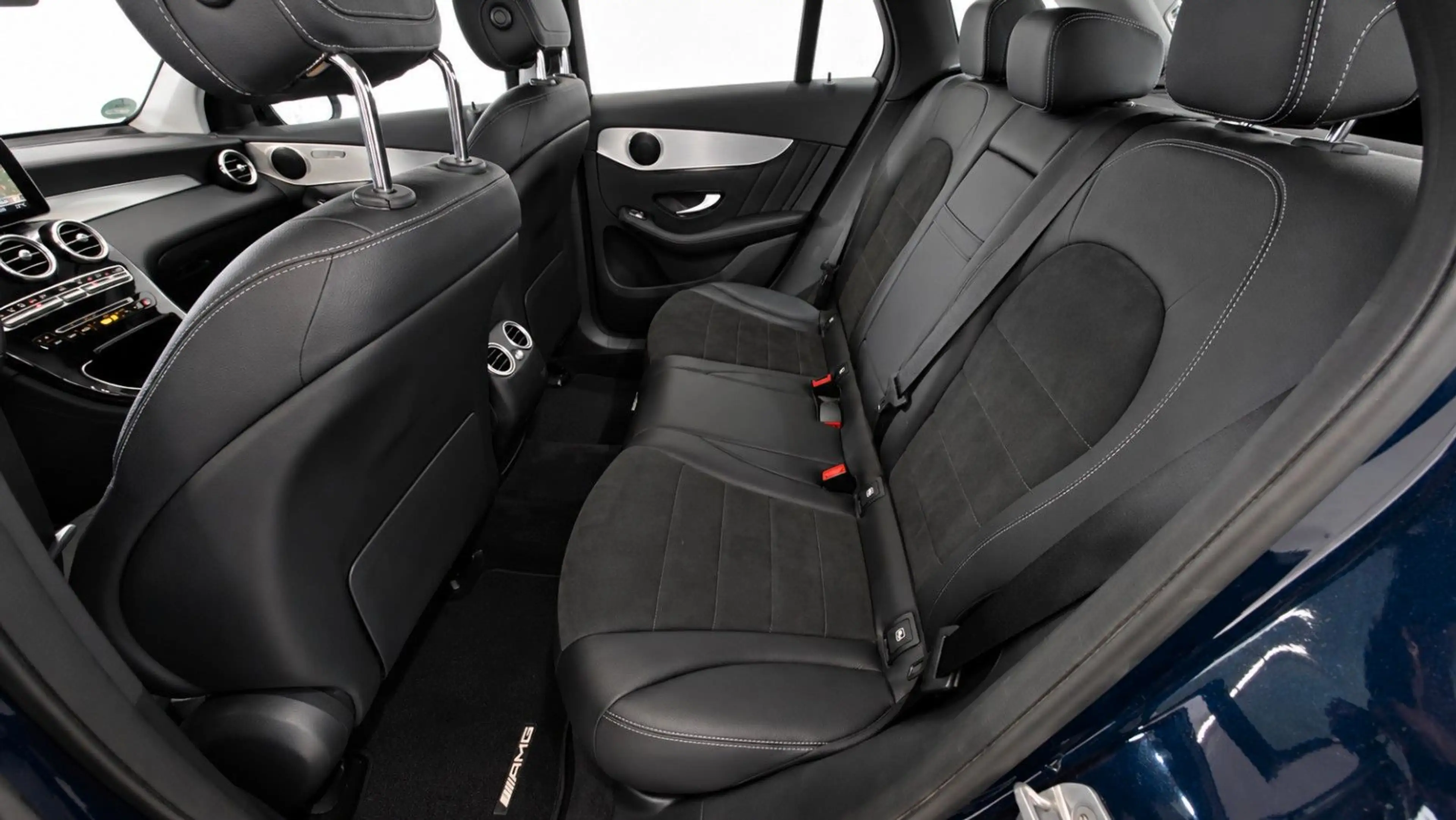 Mercedes-Benz GLC 250 4Matic AMG/Distronic+/20"/Presafe+/RFK — photo 7