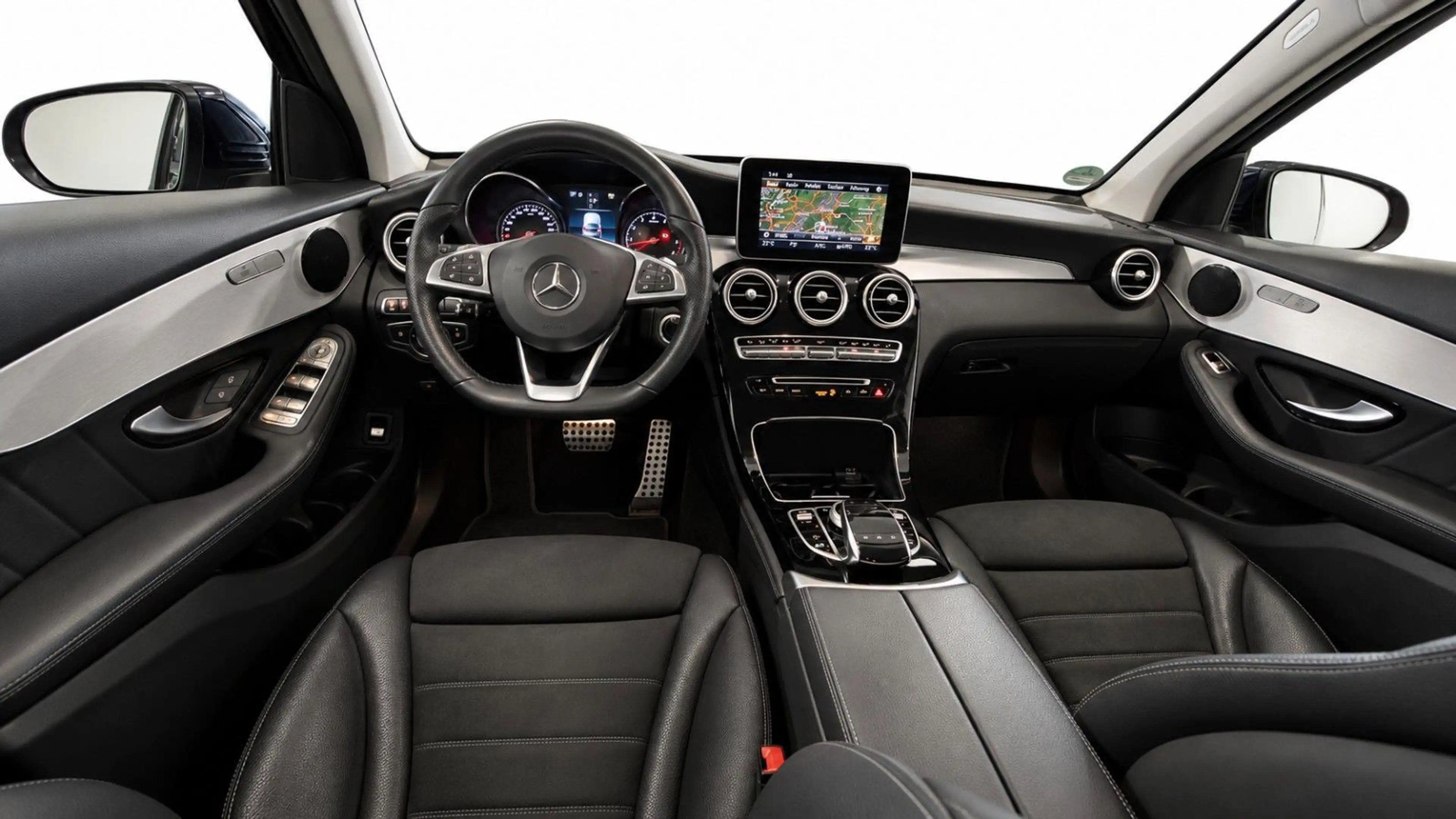 Mercedes-Benz GLC 250 4Matic AMG/Distronic+/20"/Presafe+/RFK — photo 4