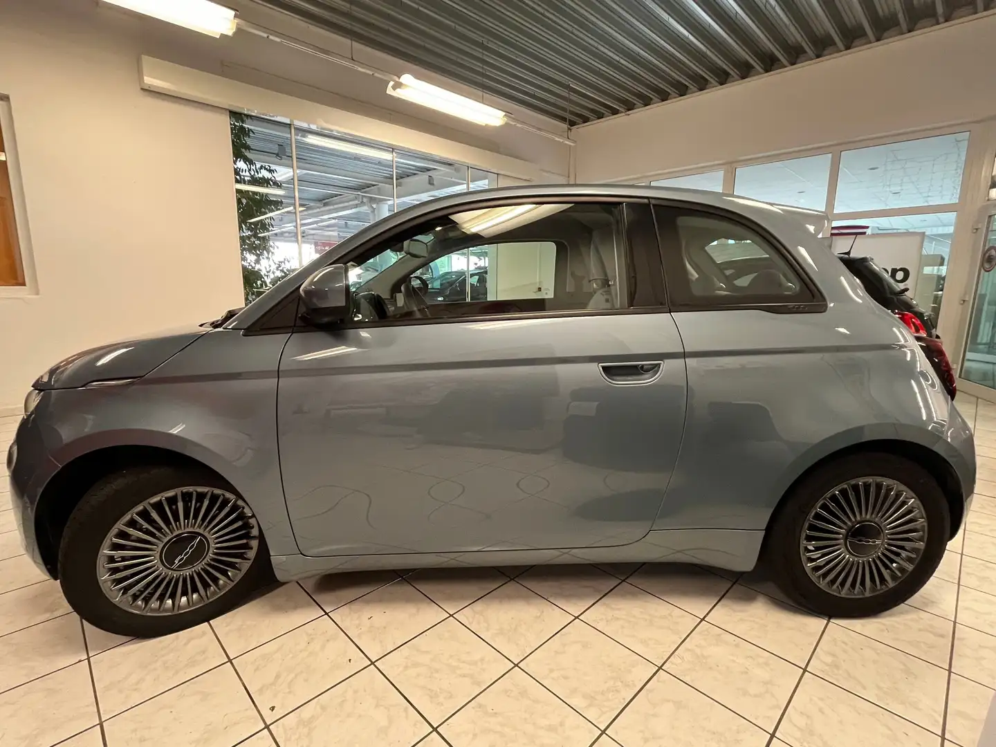 Fiat 500e Icon Blau - 2