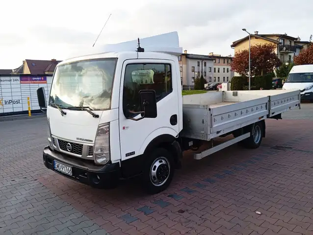 Nissan Cabstar